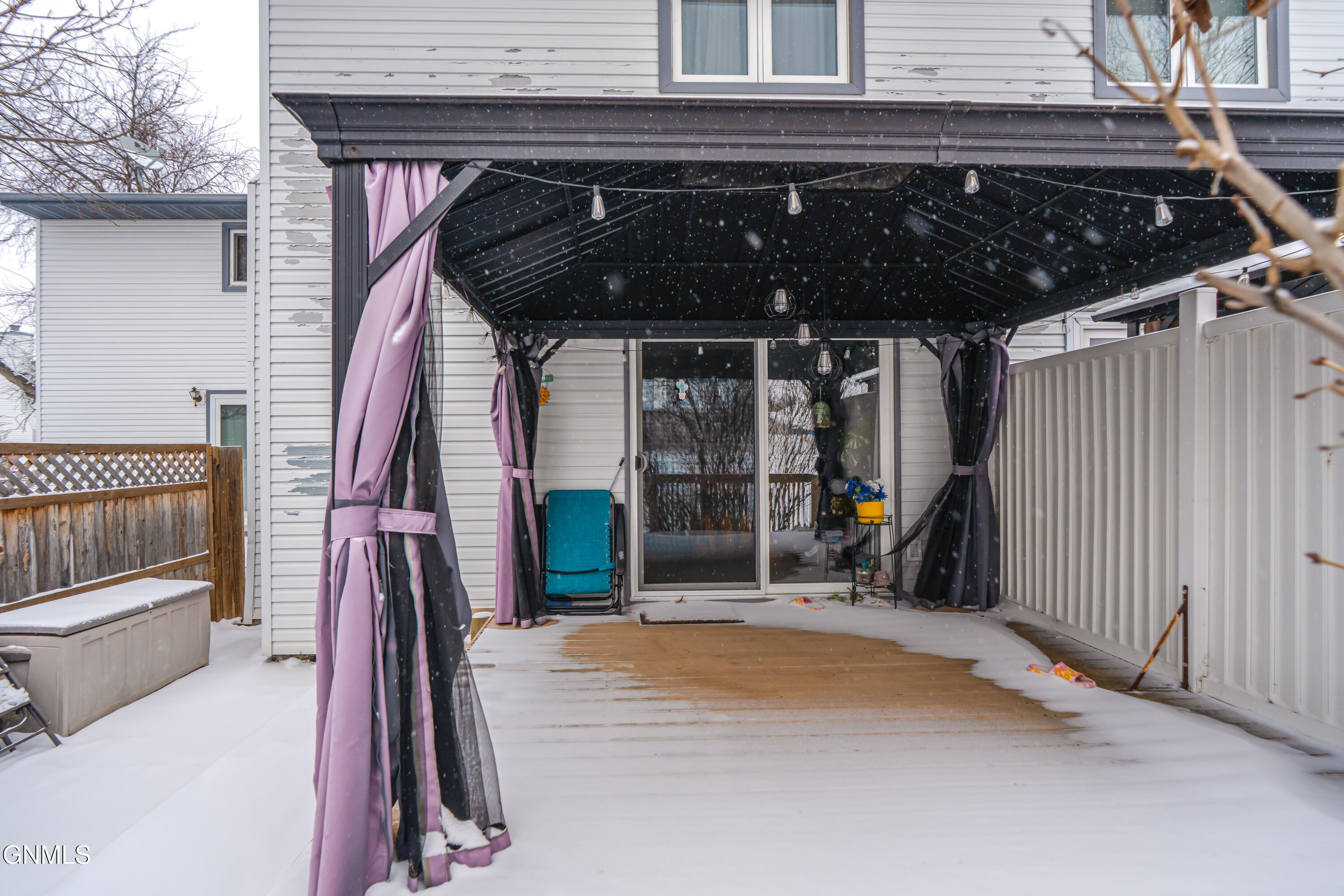 property viewer photo 4