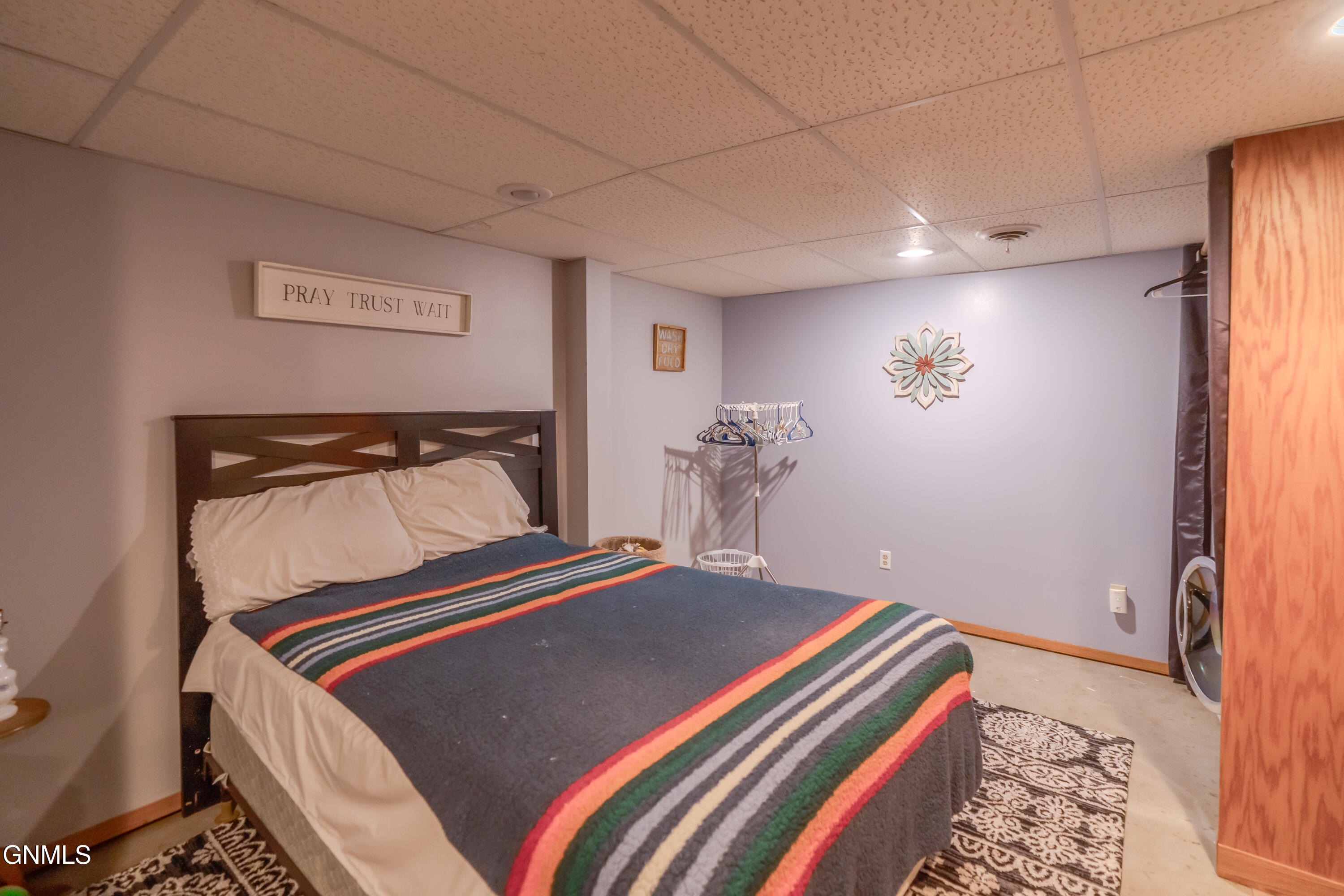 property viewer photo 40