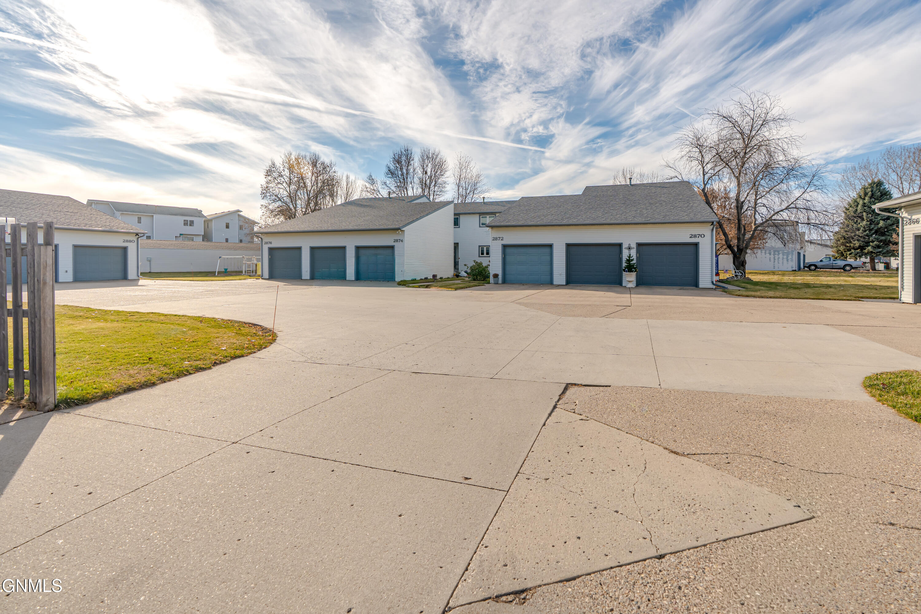 property viewer photo 44