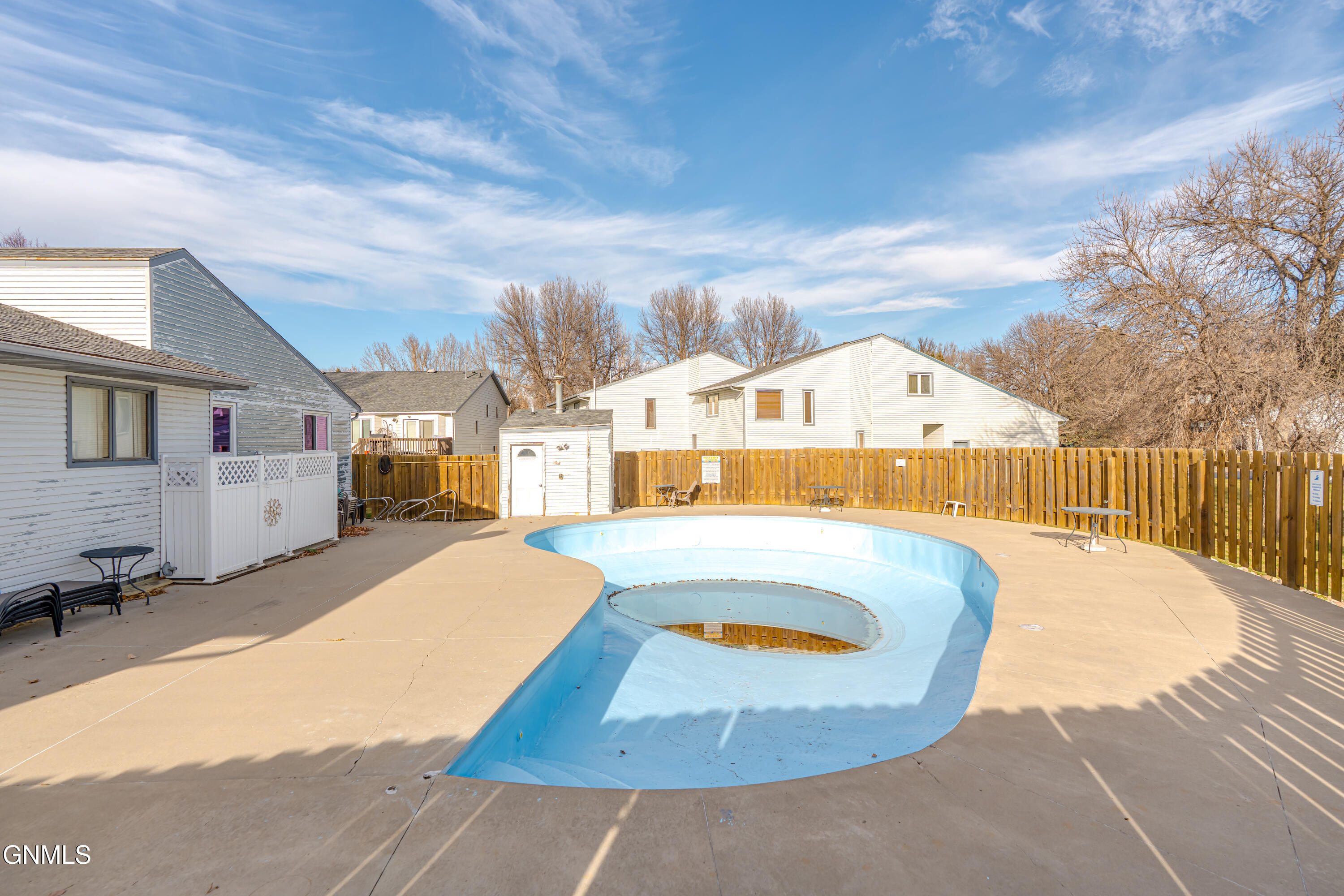 property viewer photo 5