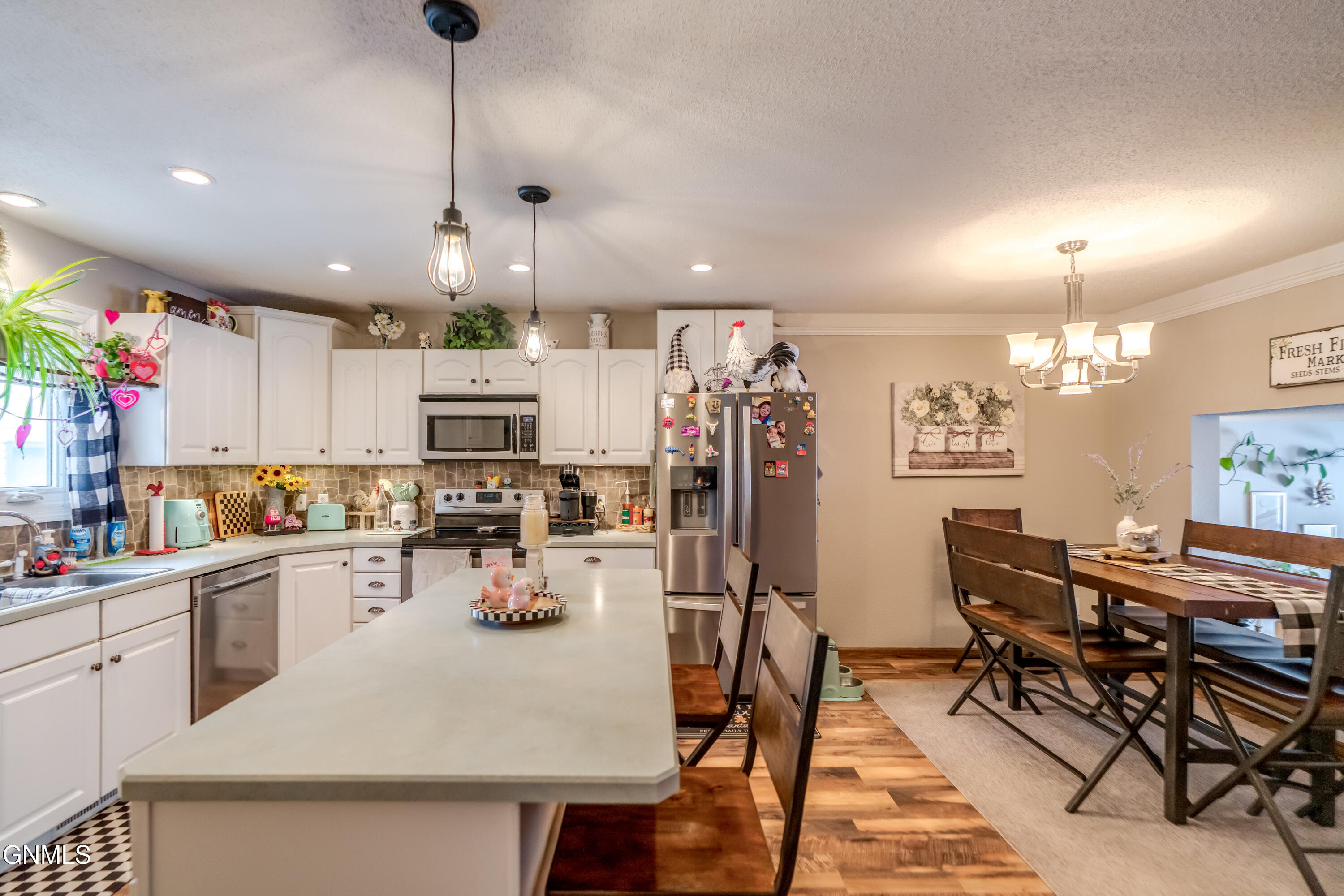 property viewer photo 8