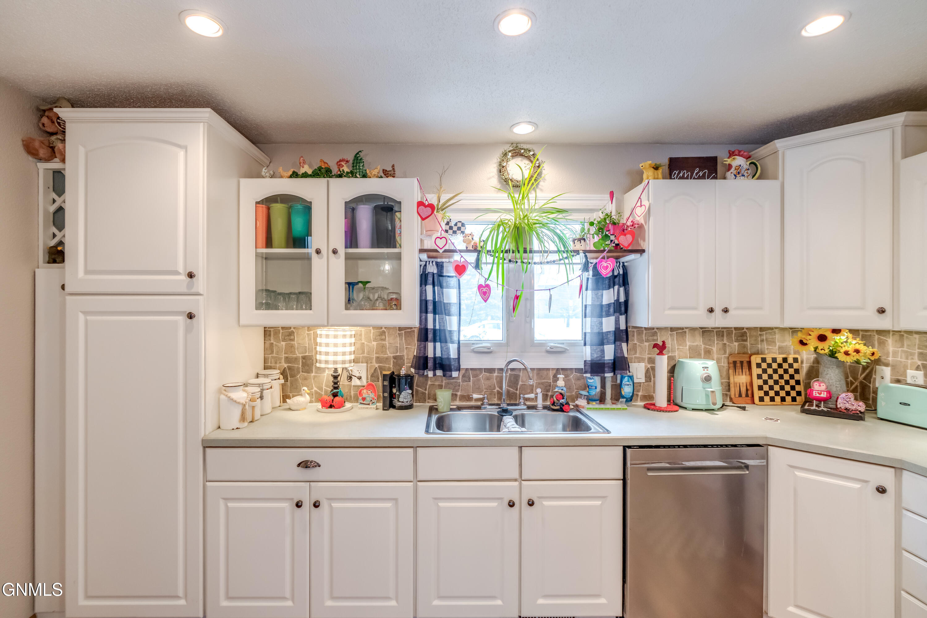 property viewer photo 9