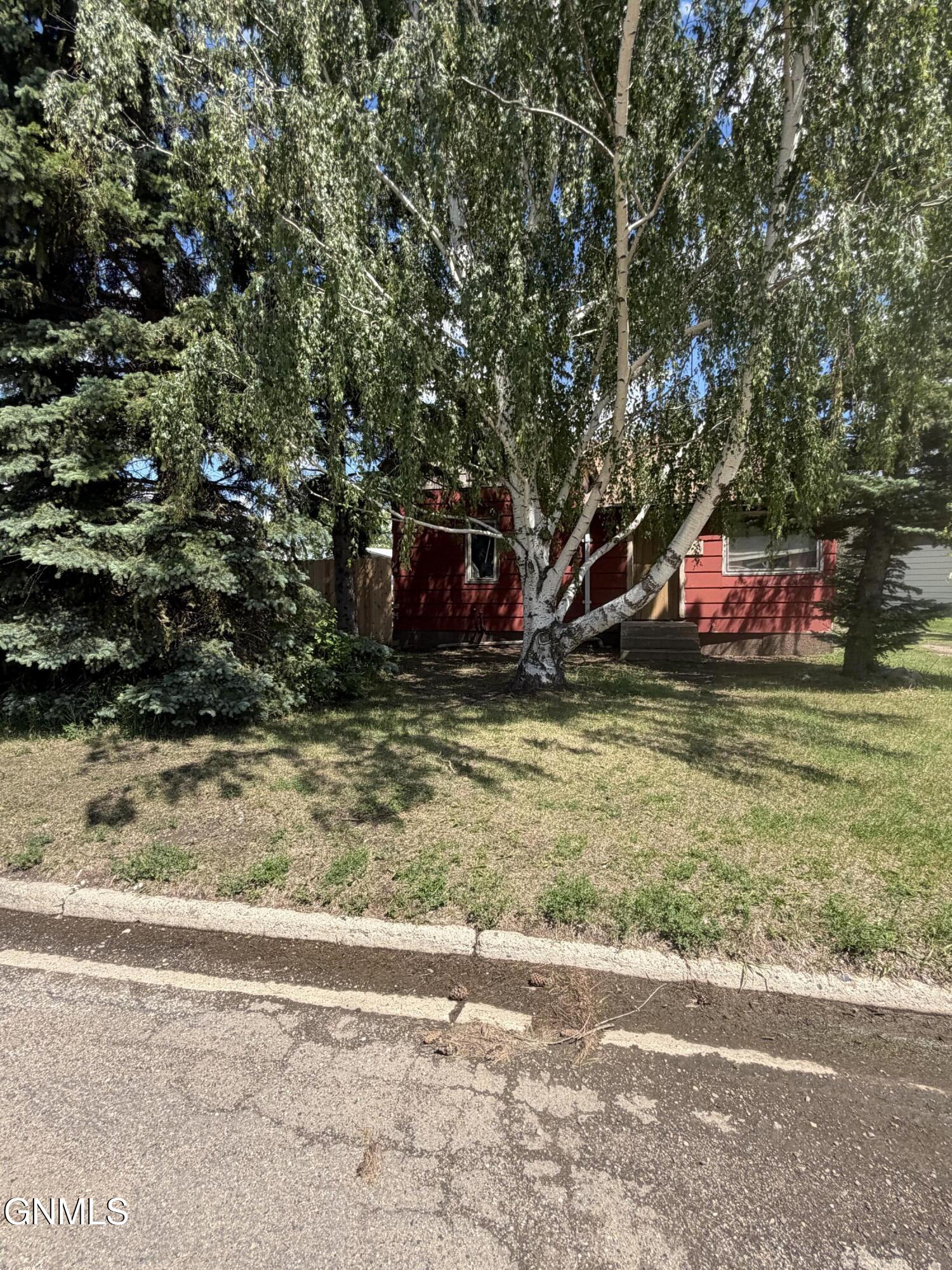main property photo 35