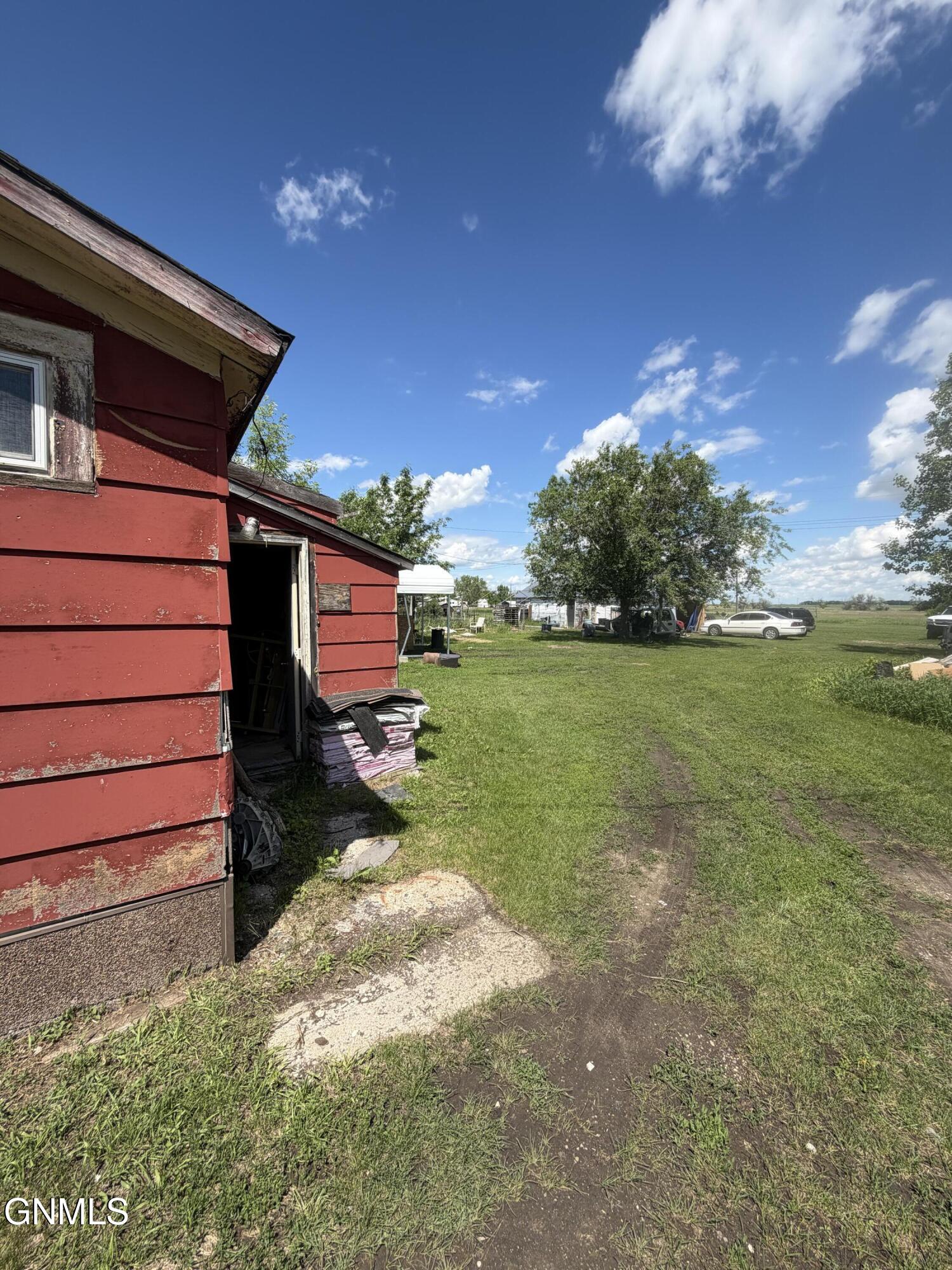 main property photo 36
