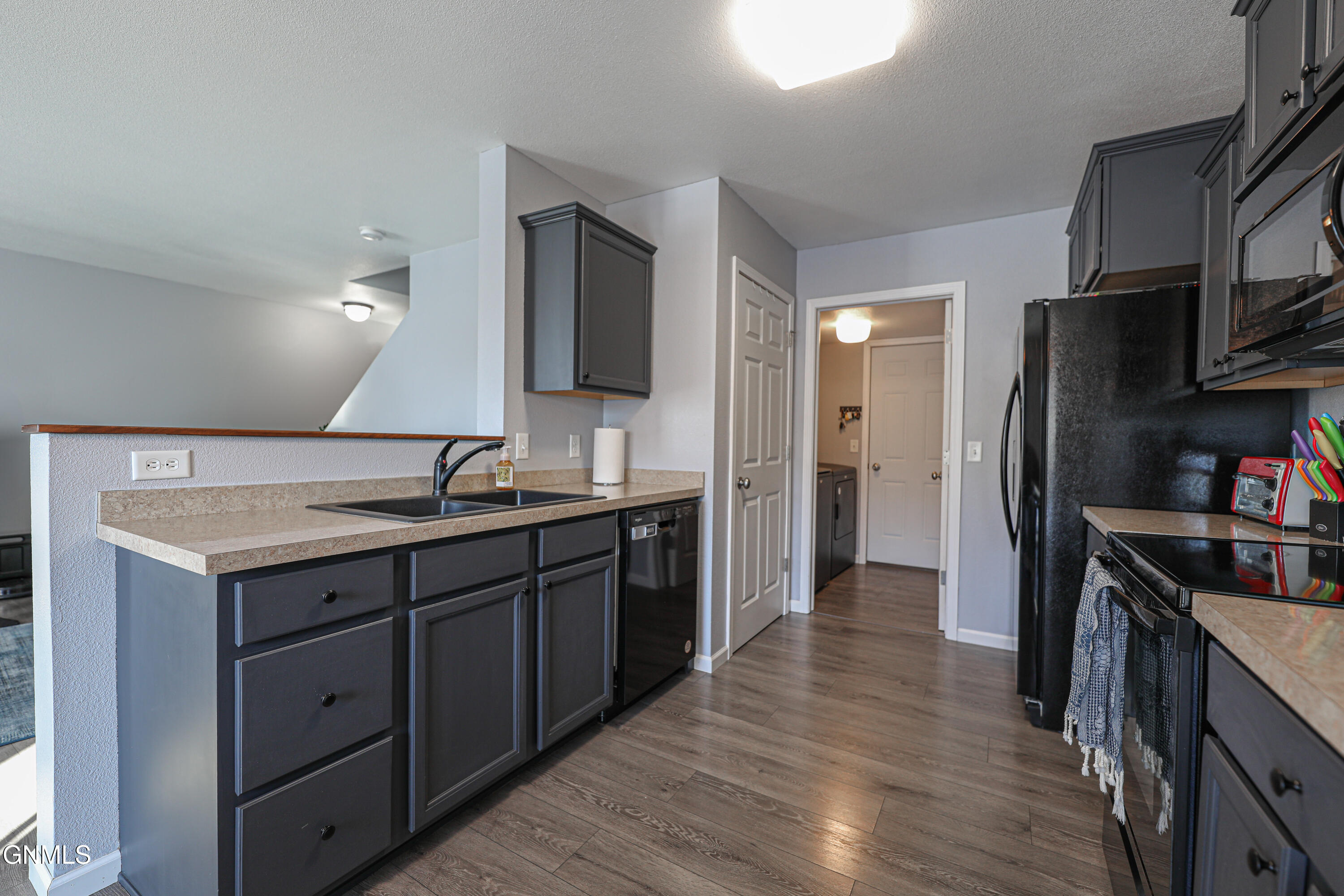 property viewer photo 9