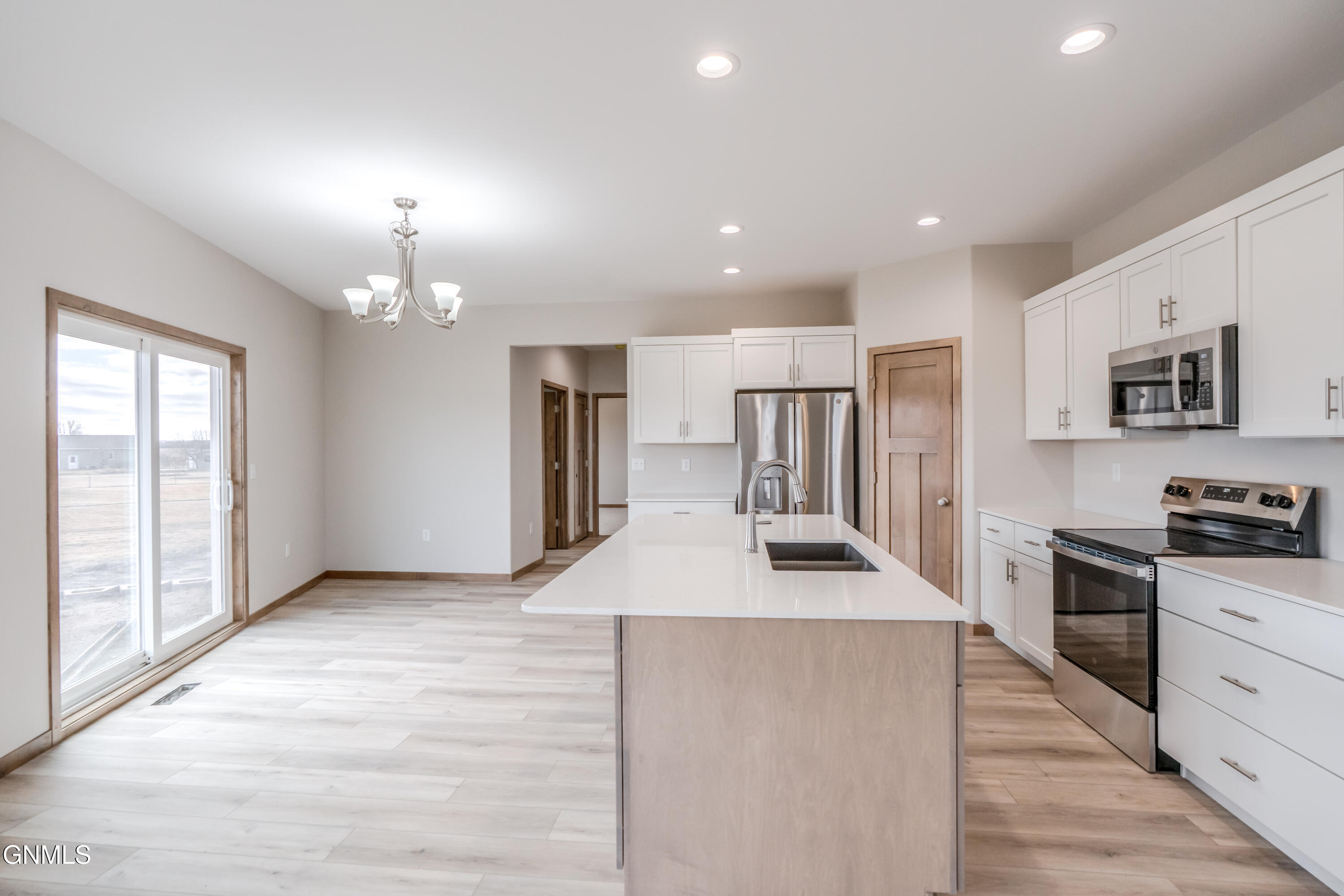 property viewer photo 17