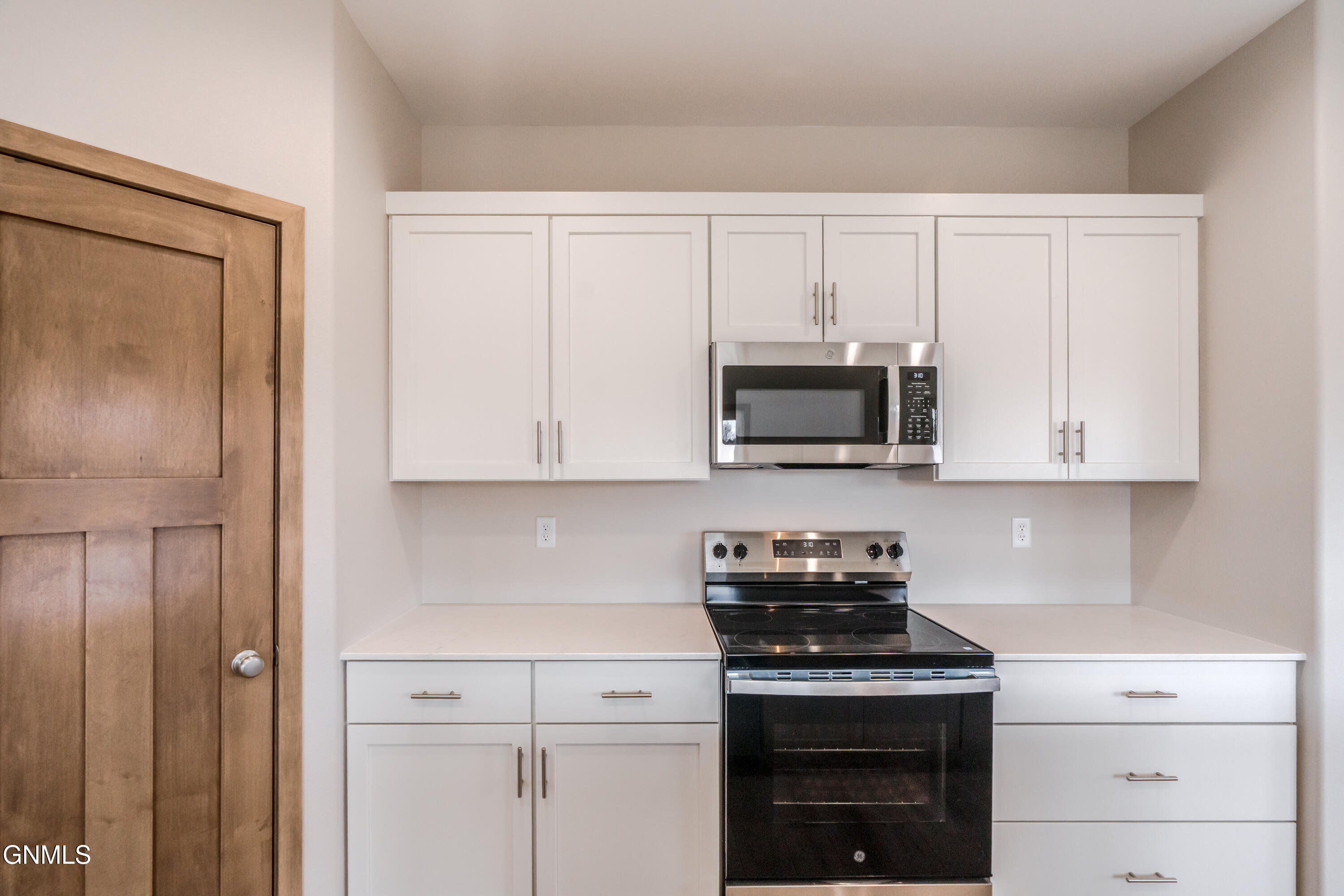 property viewer photo 18