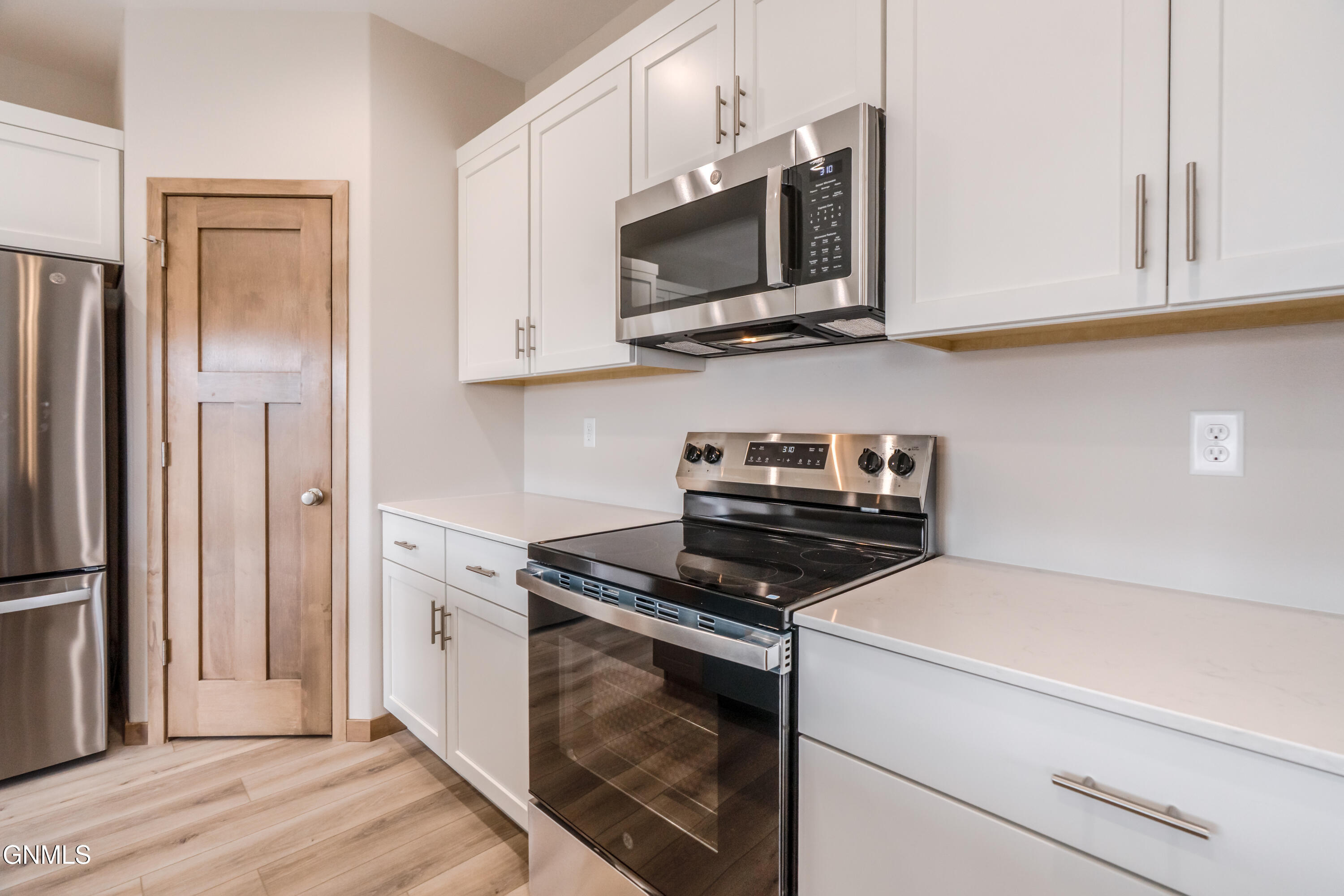 property viewer photo 22