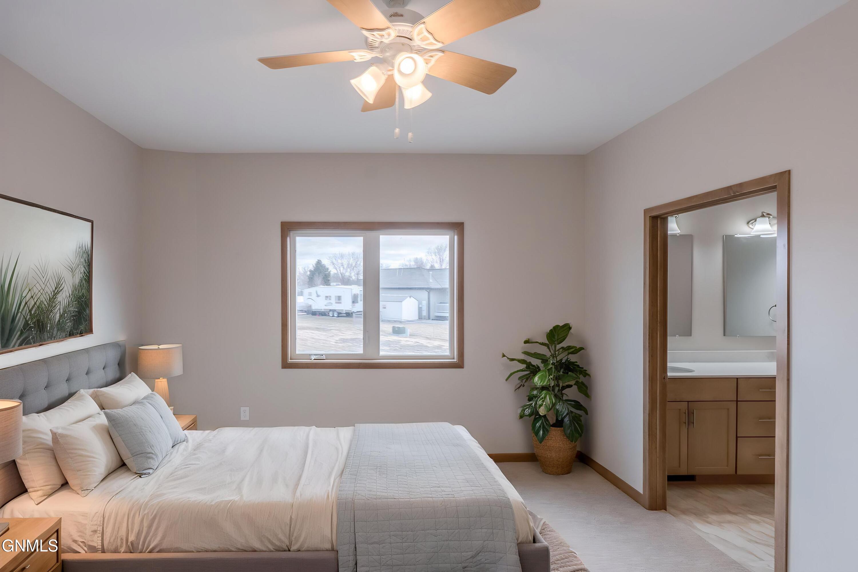 property viewer photo 26