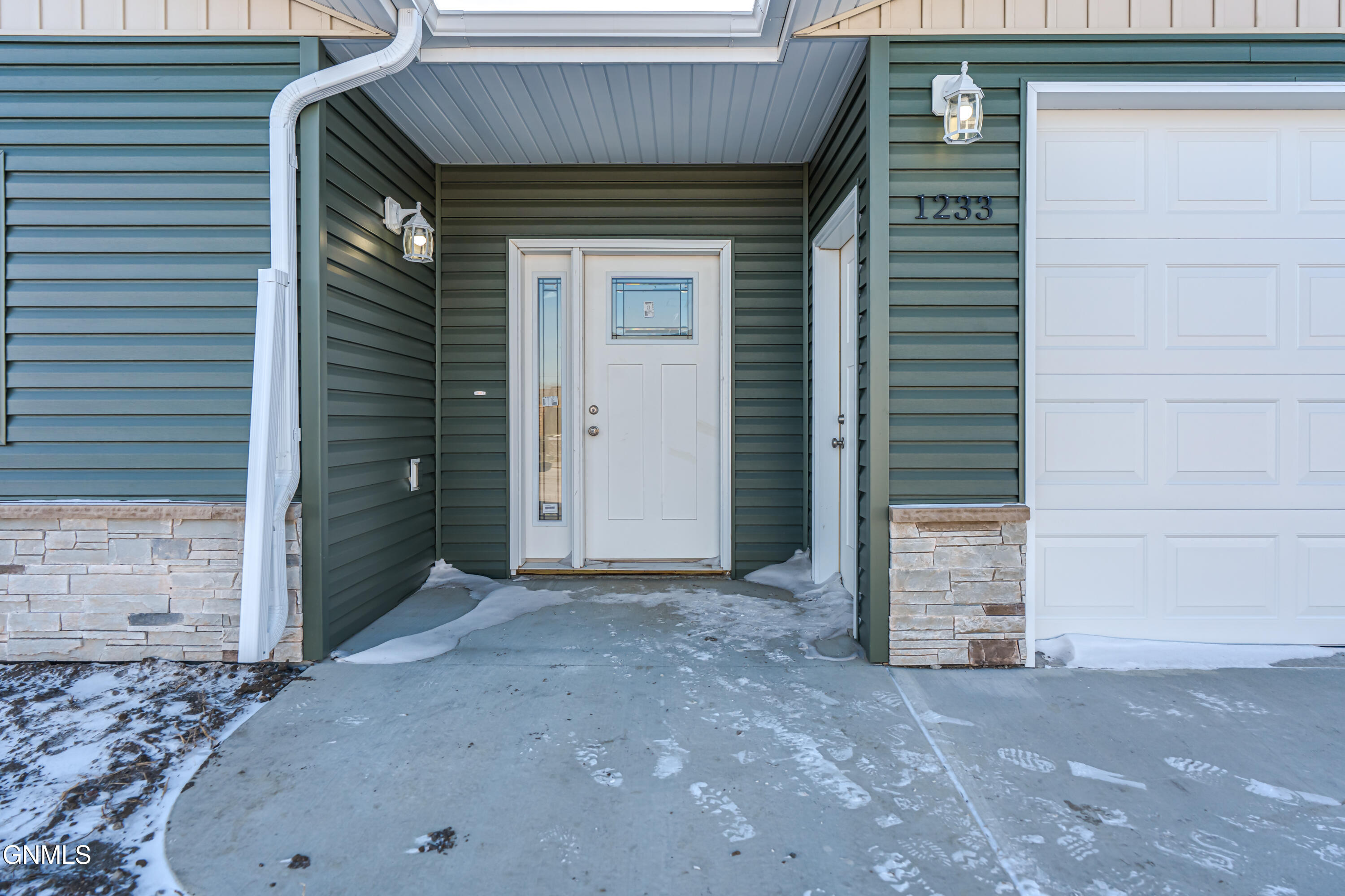 property viewer photo 3