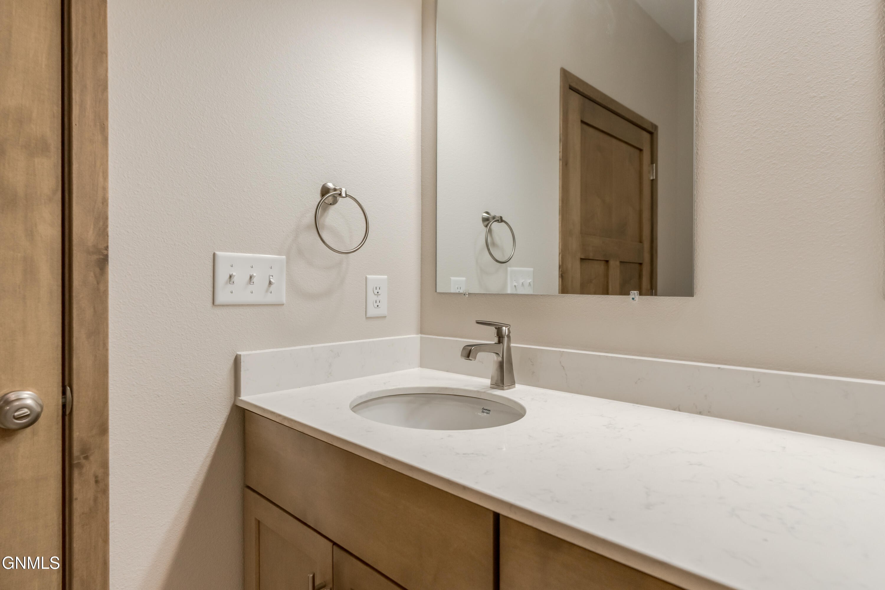 property viewer photo 34