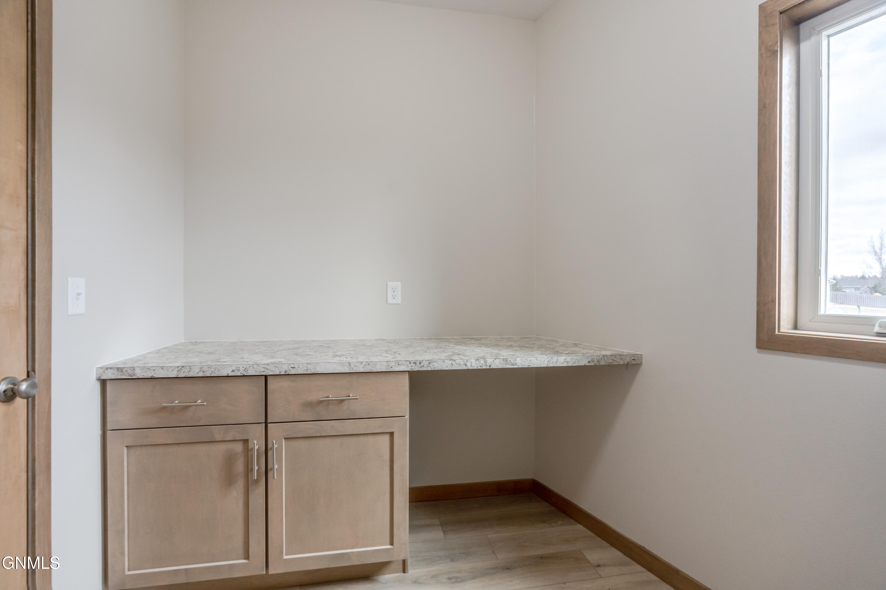 property viewer photo 39
