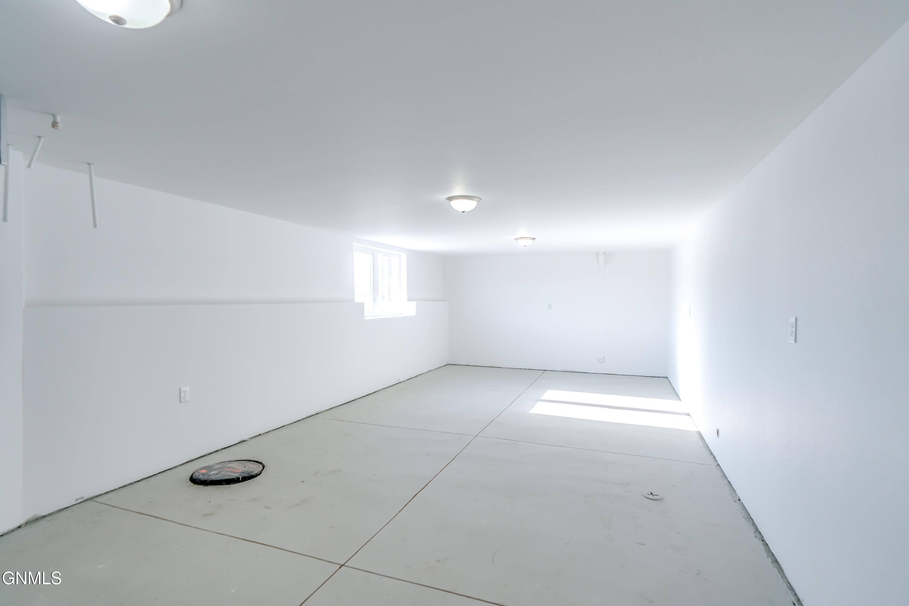 property viewer photo 52