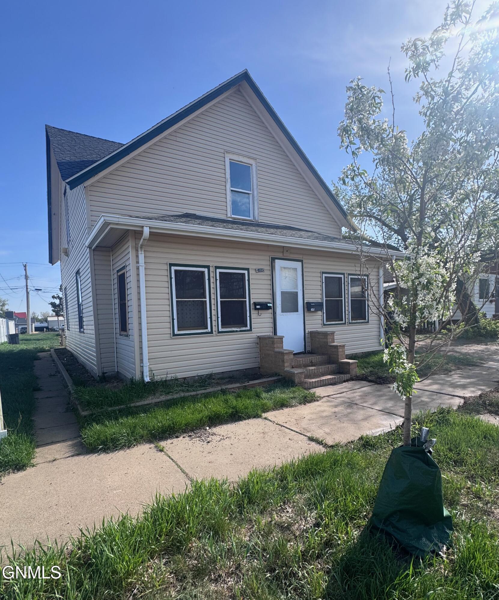 main property photo 3