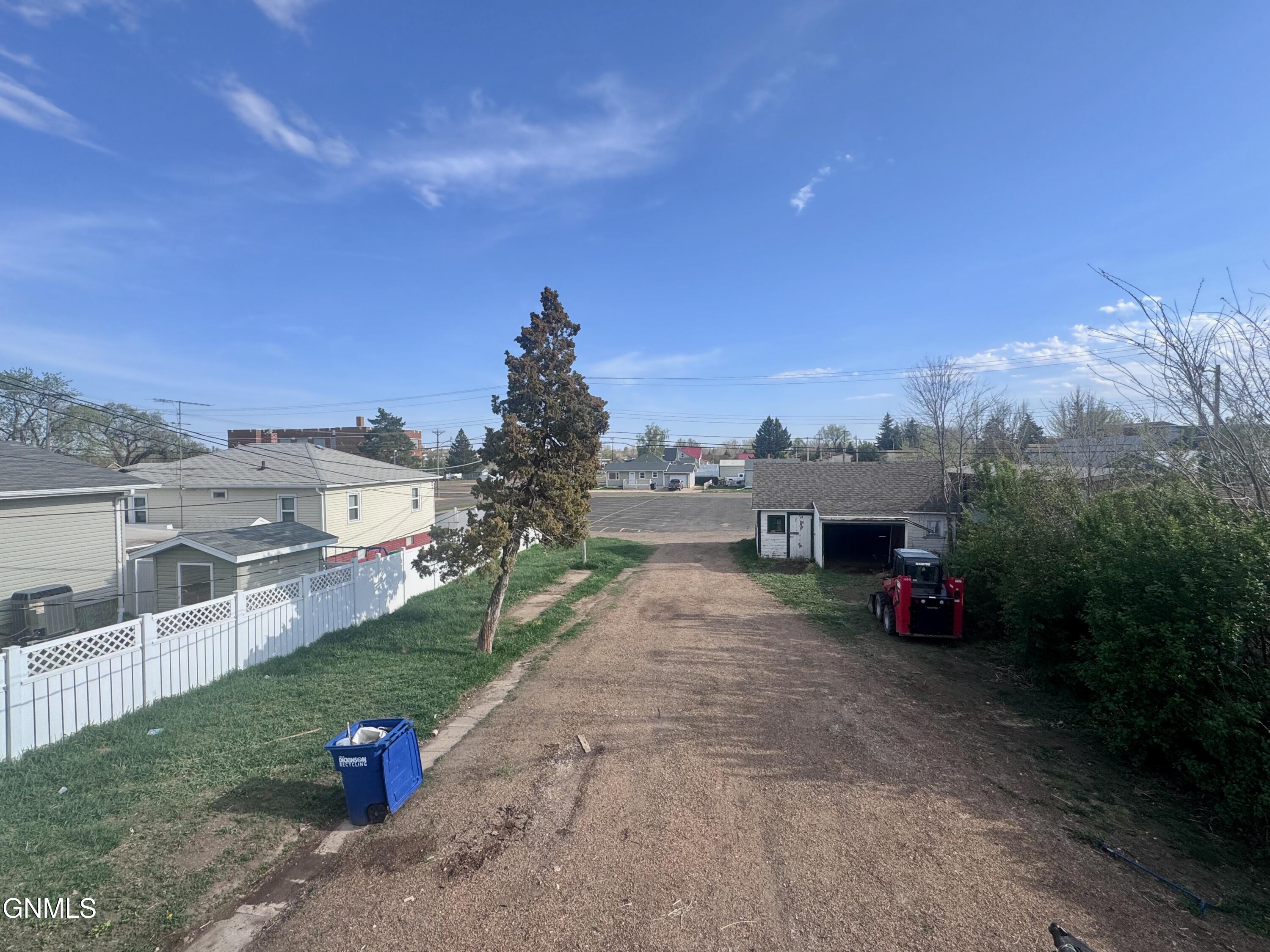 main property photo 43