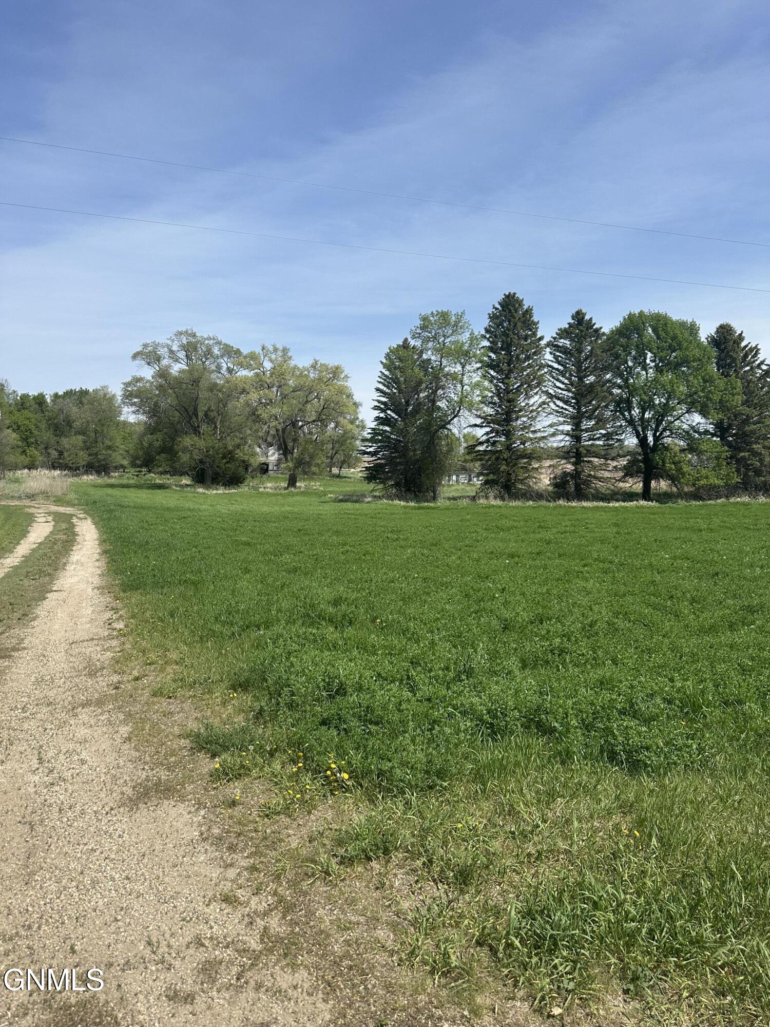 main property photo 30