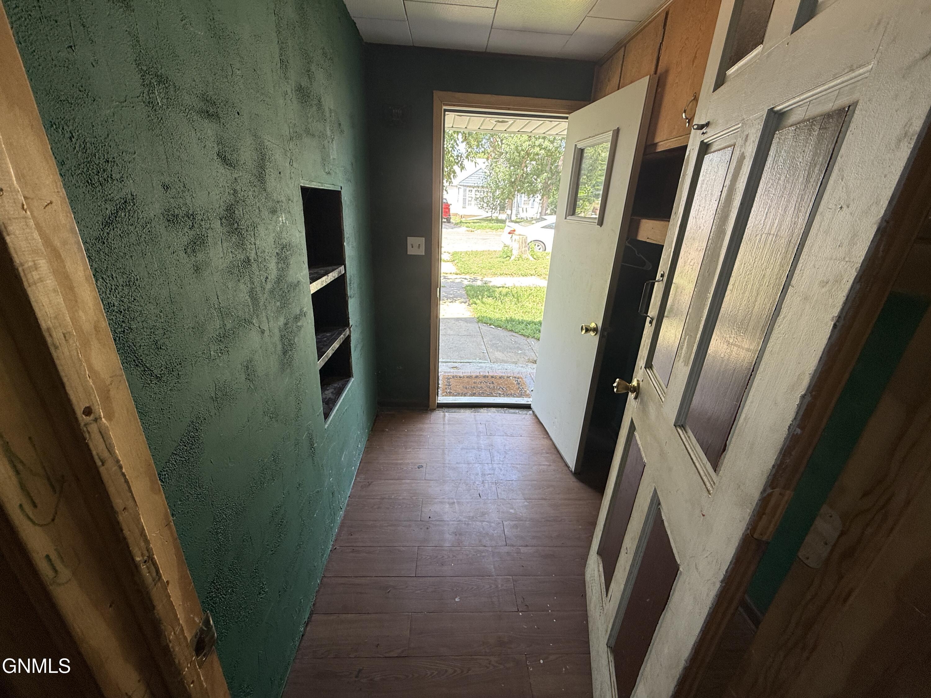main property photo 25