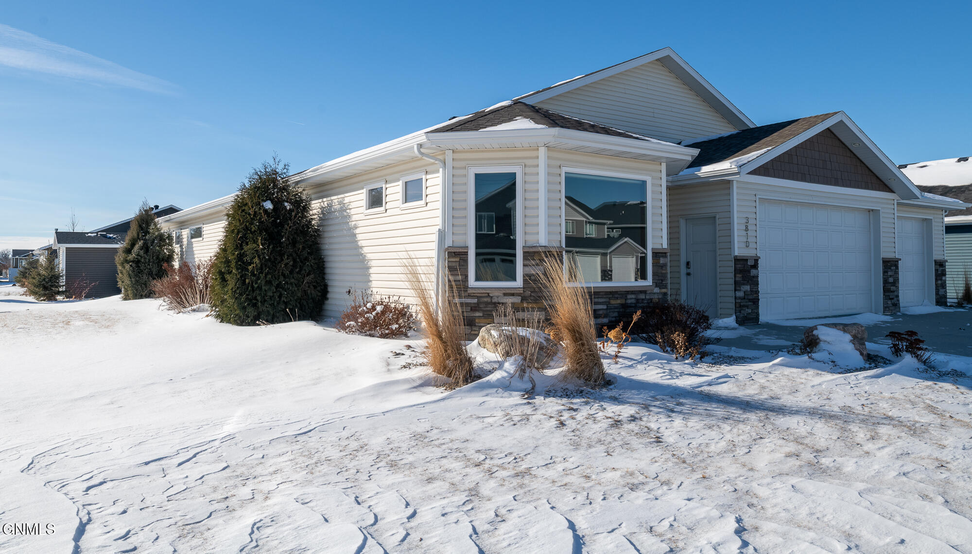 property viewer photo 1