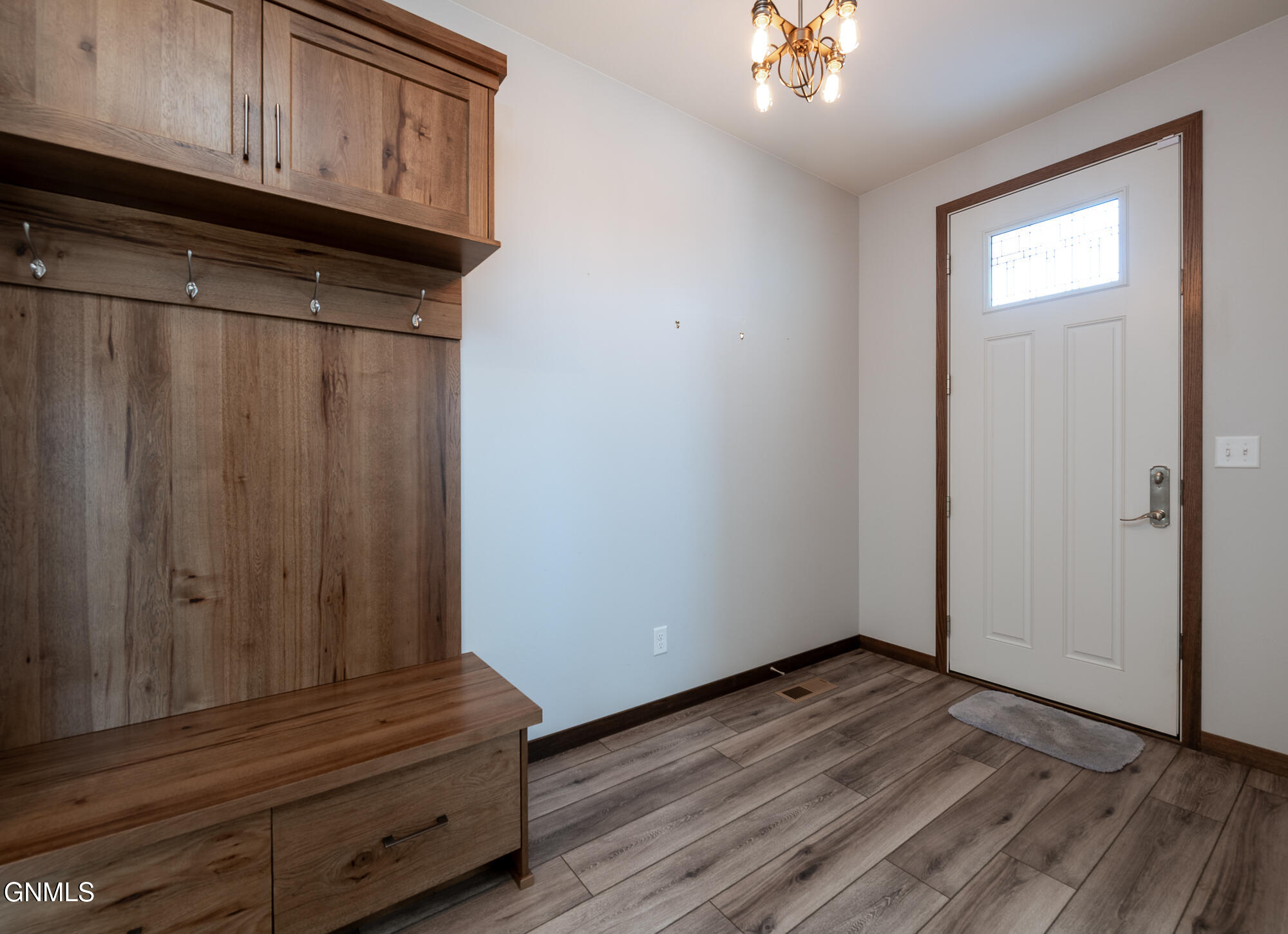 property viewer photo 16