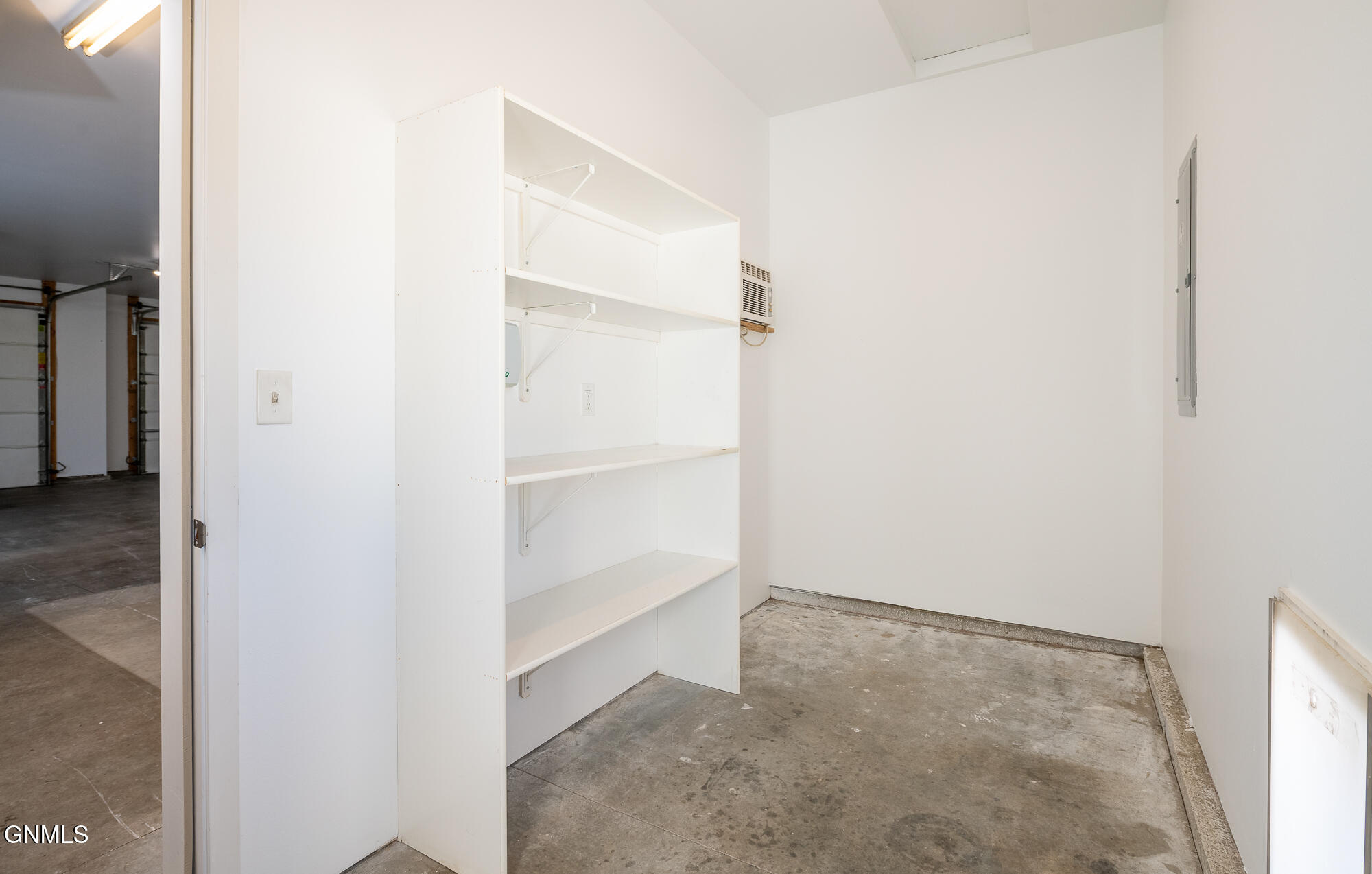 property viewer photo 20