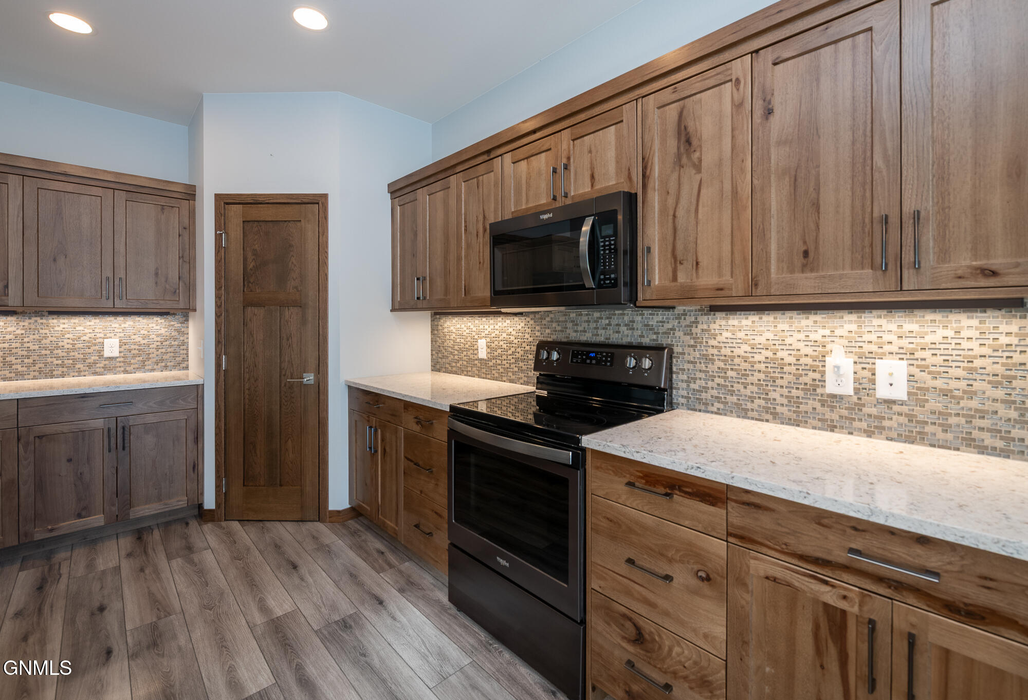 property viewer photo 3