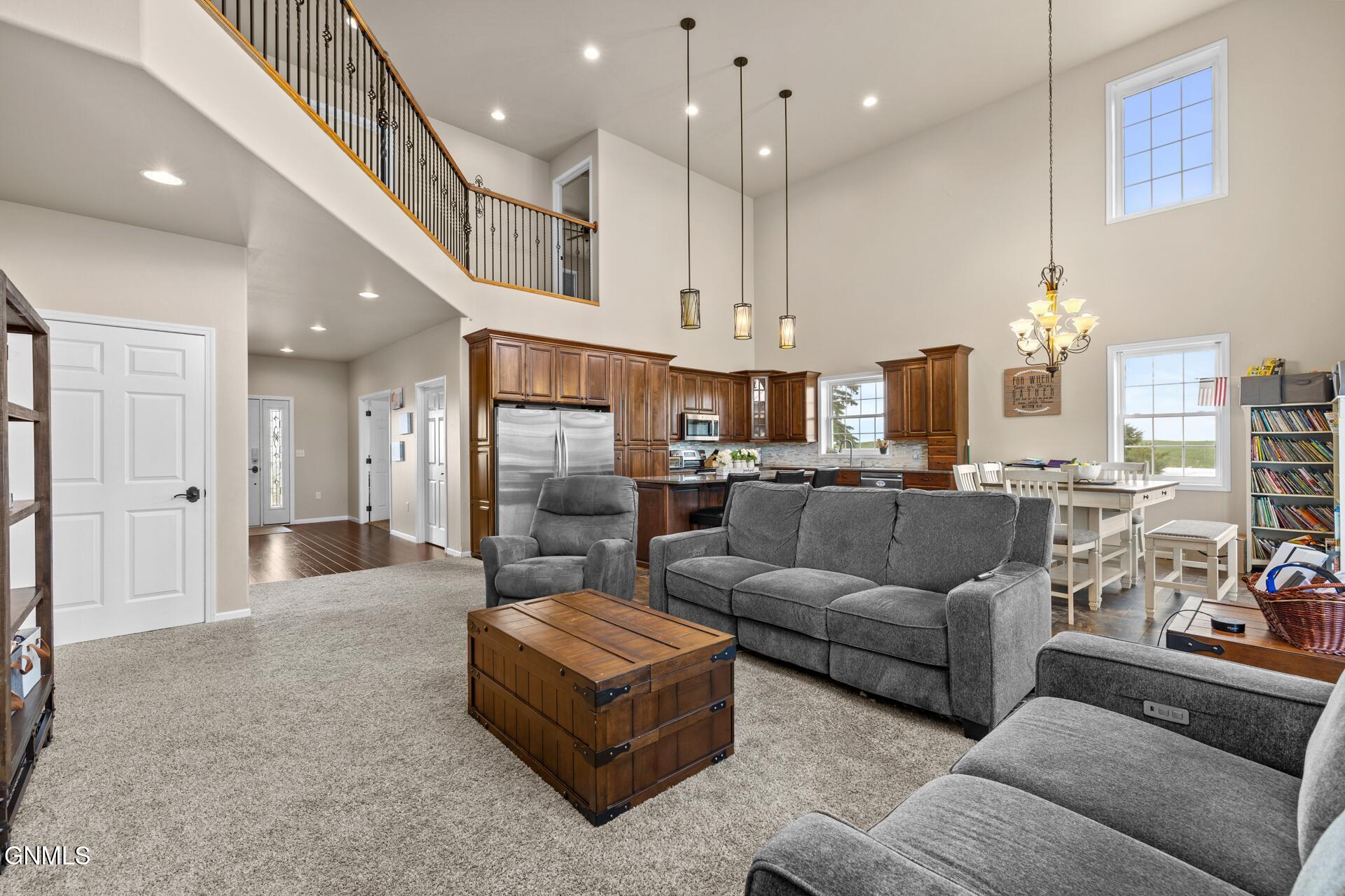 property viewer photo 11