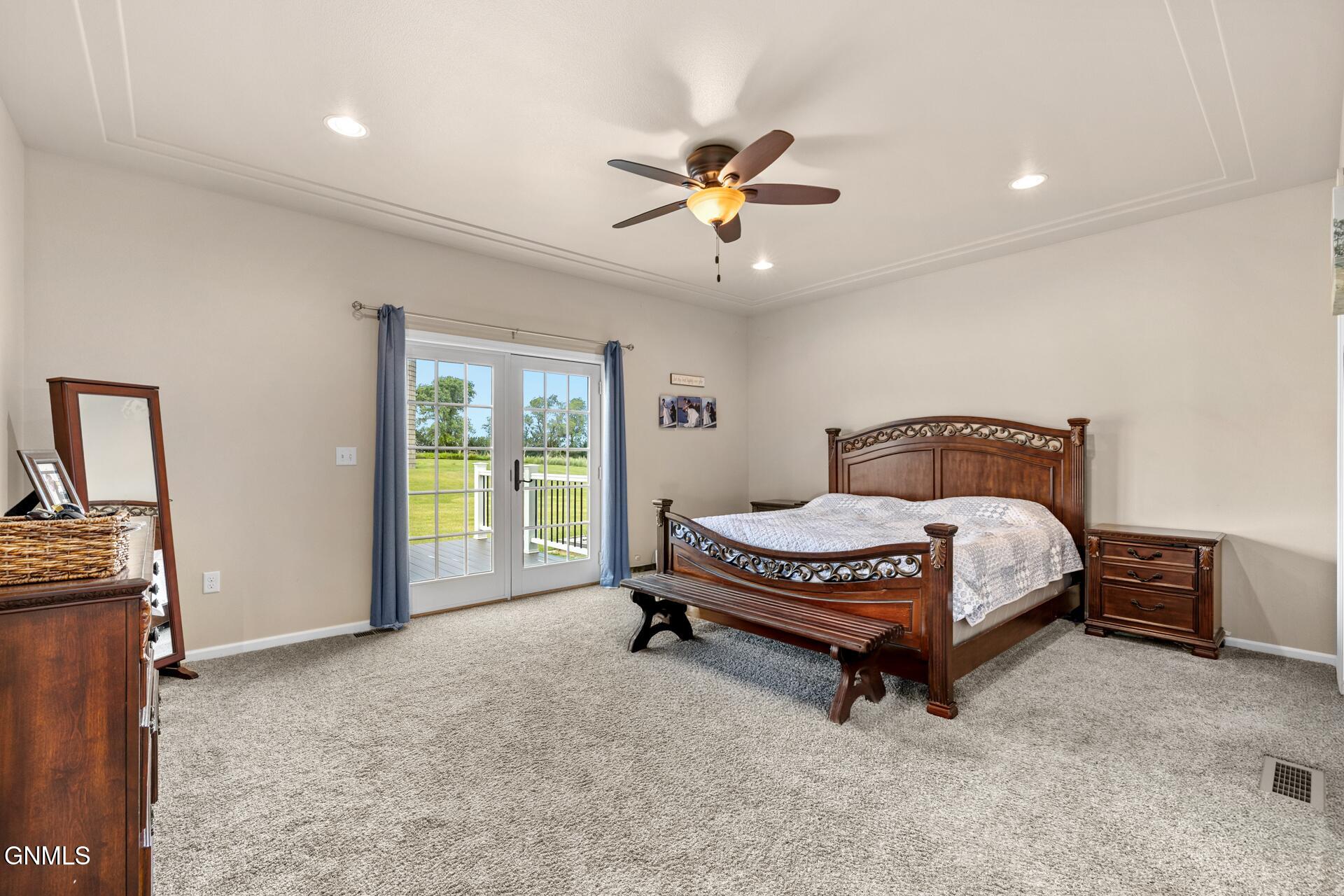 property viewer photo 19