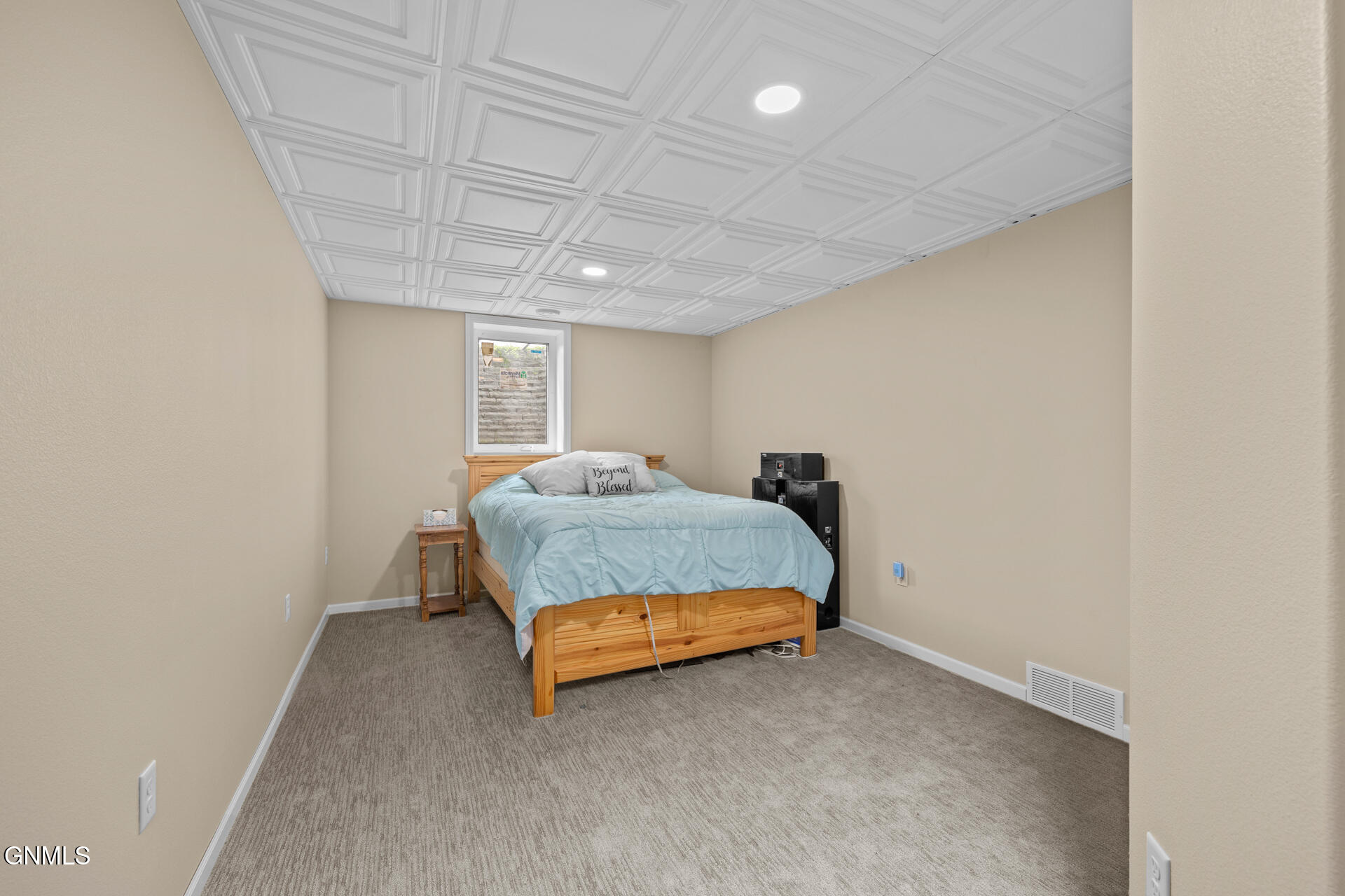 property viewer photo 46