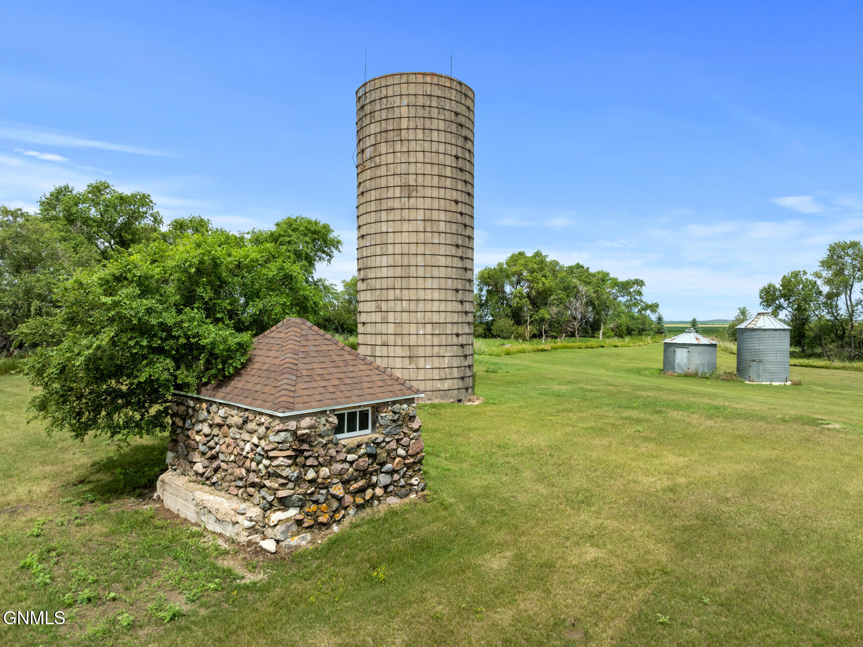 property viewer photo 51