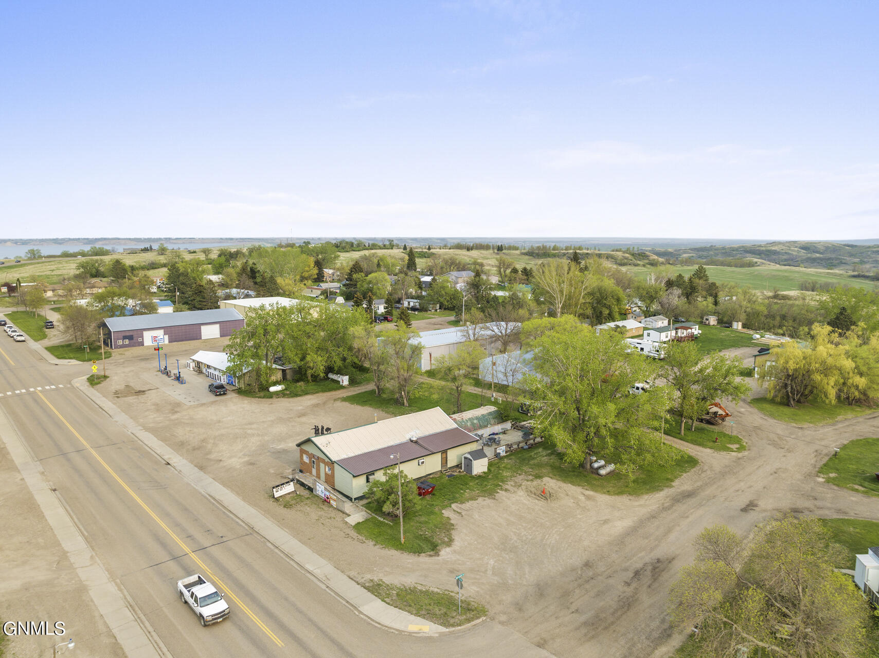 main property photo 39