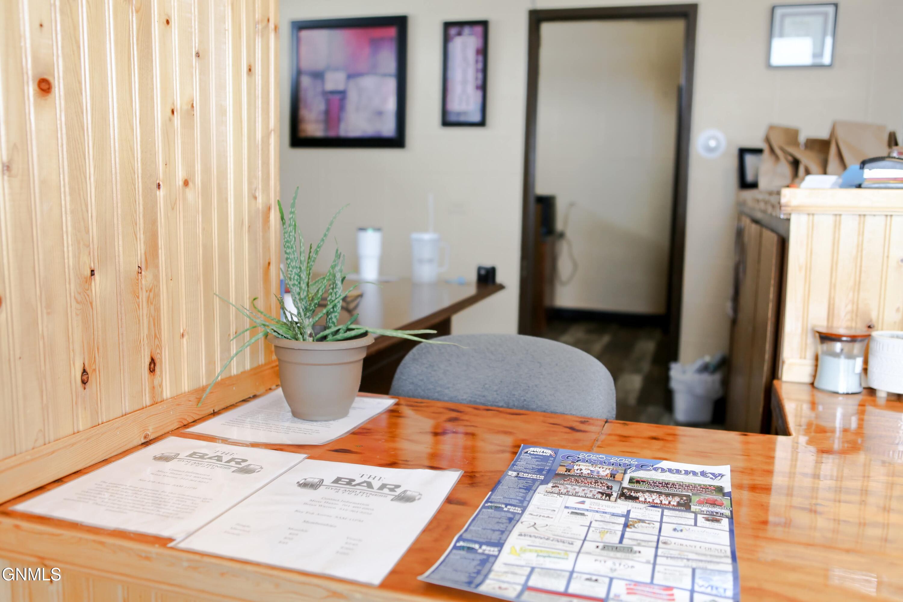main property photo 4