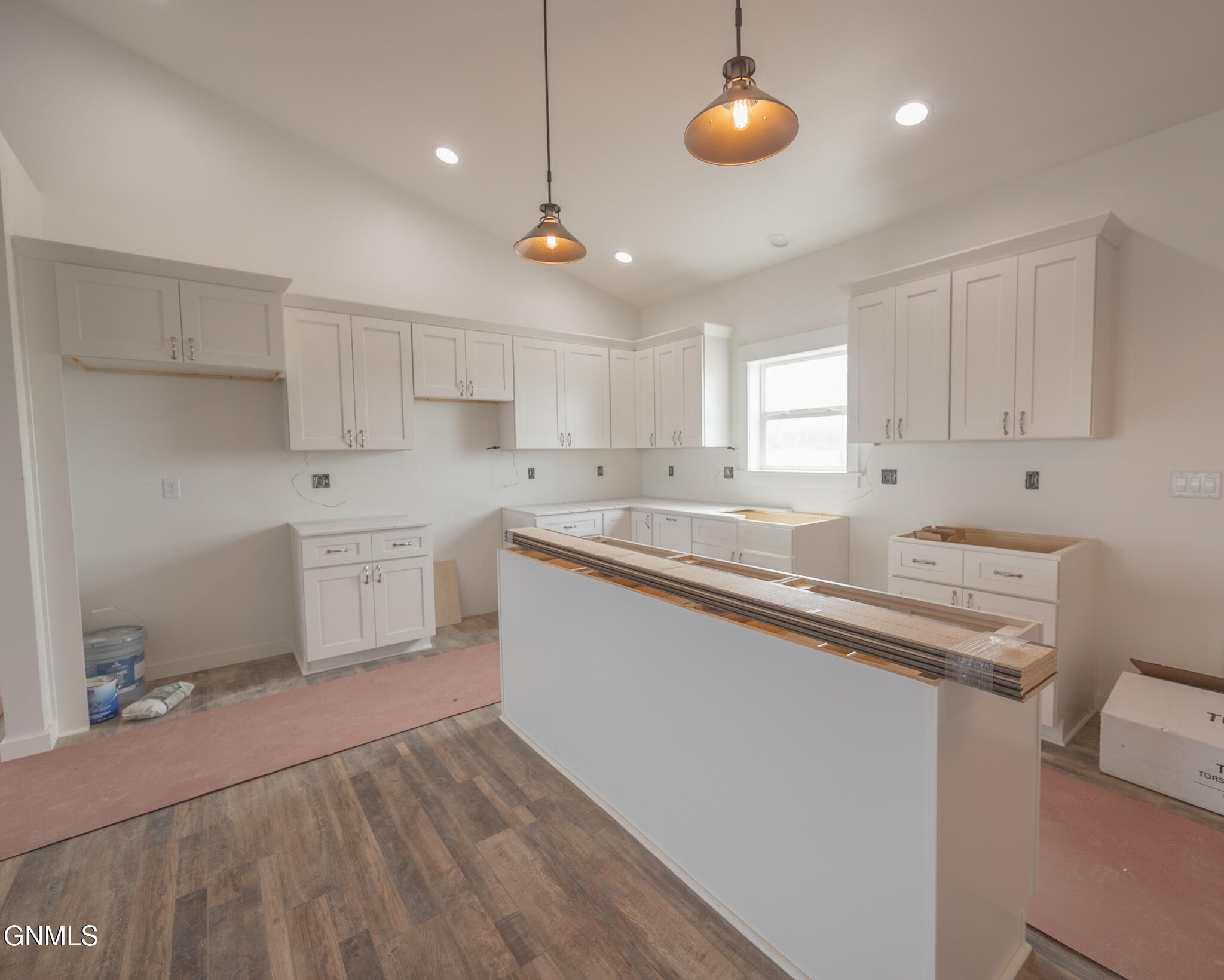 property viewer photo 1