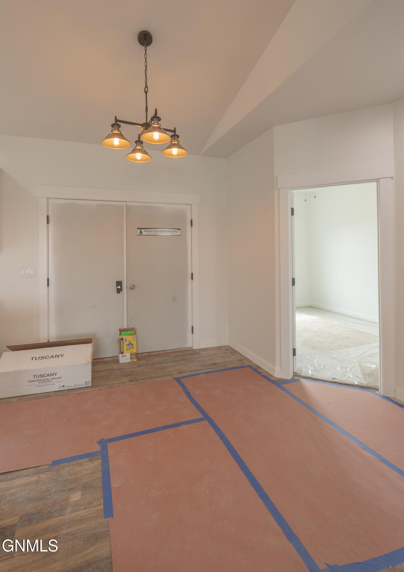 property viewer photo 3