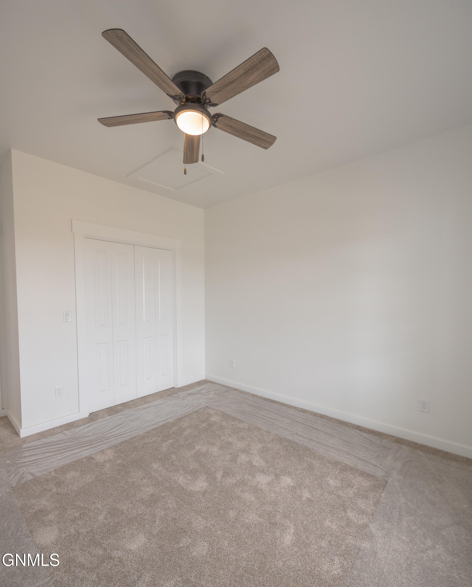 property viewer photo 9
