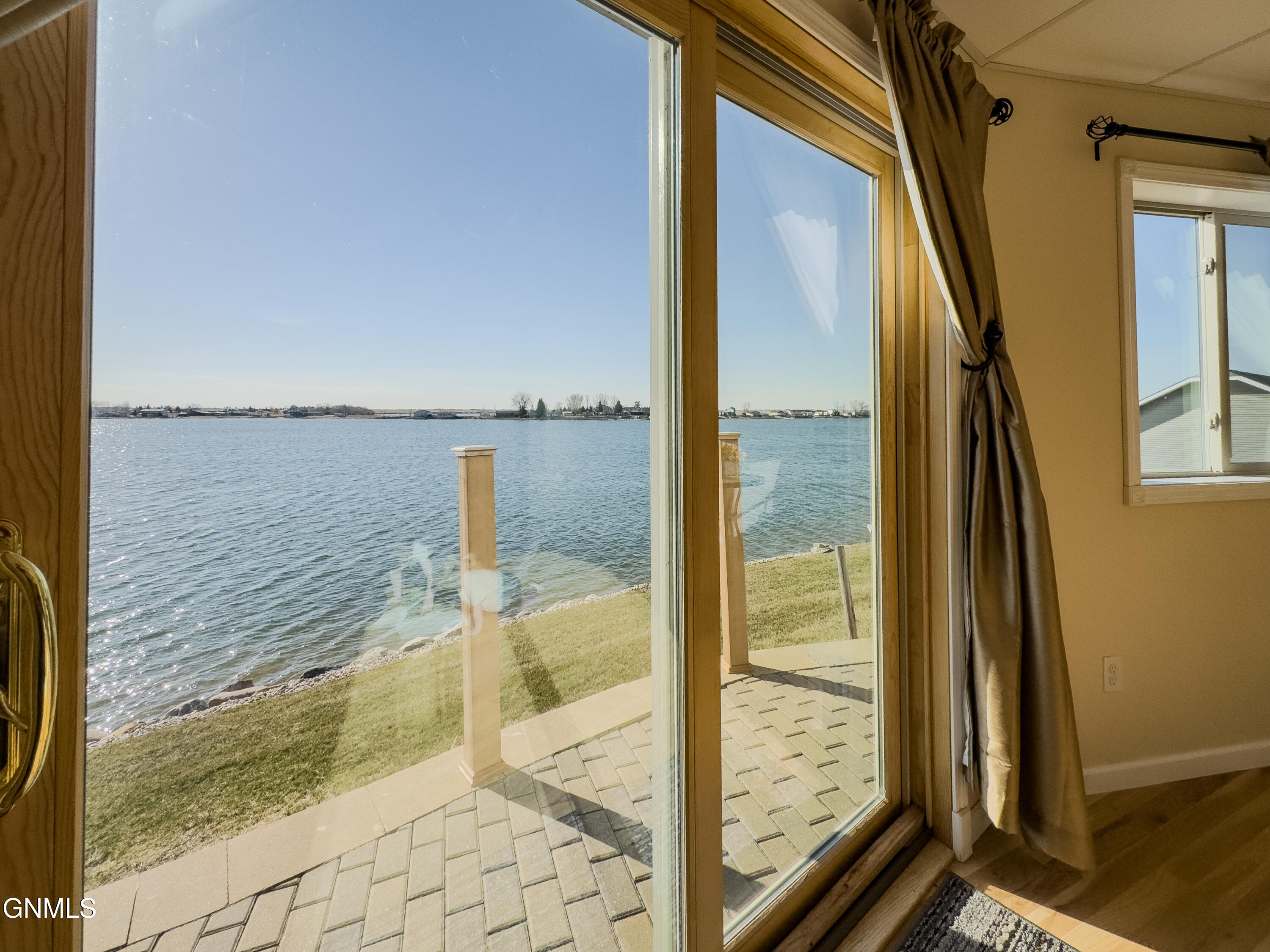 main property photo 21