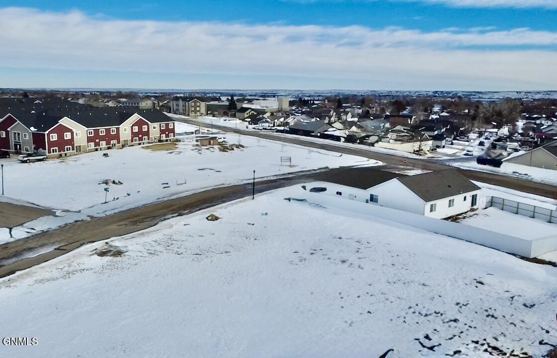 main property photo 6