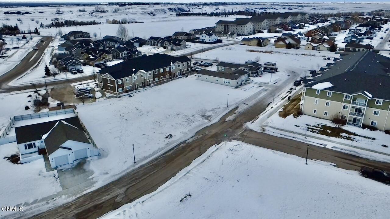 main property photo 7