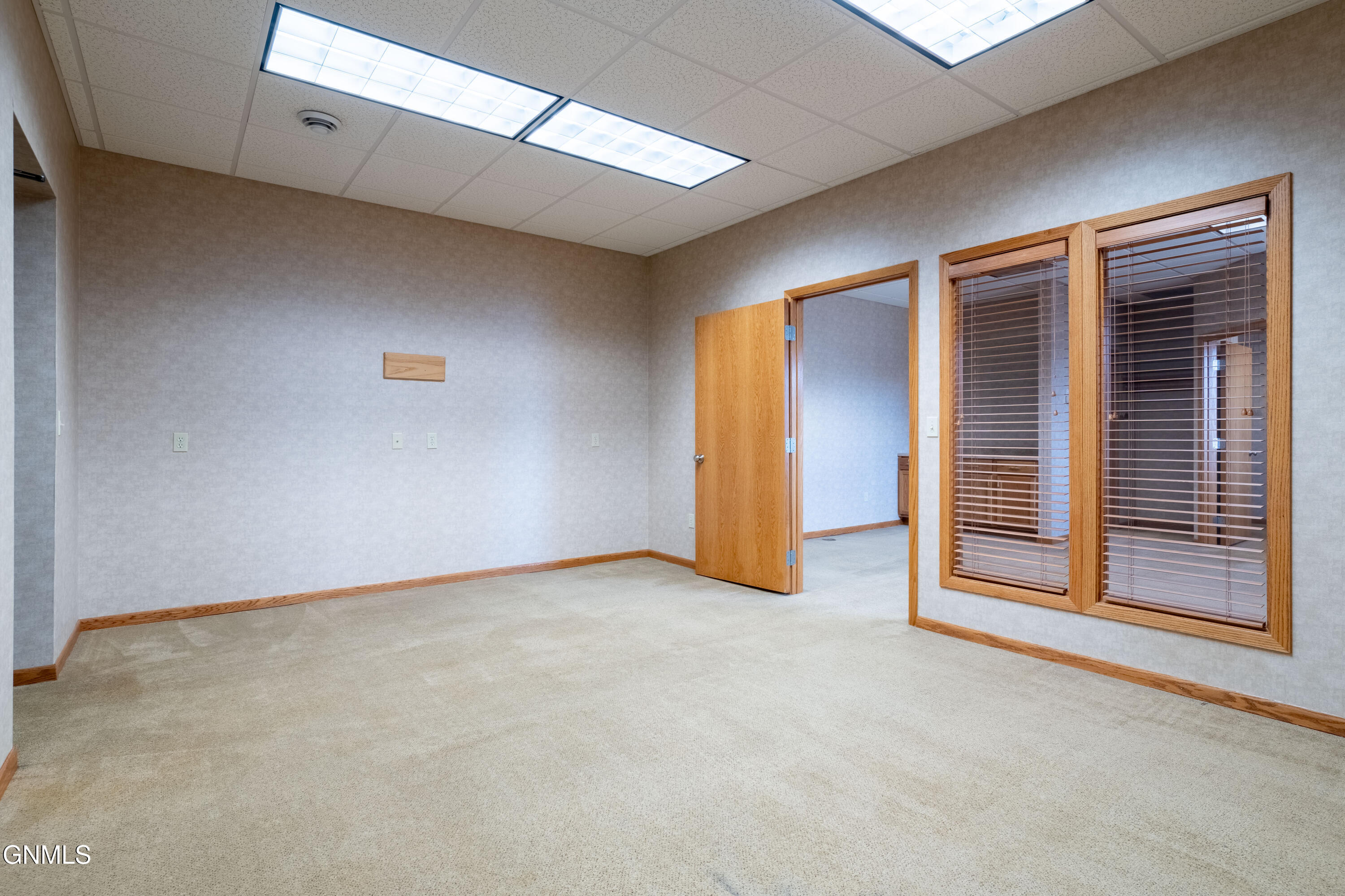 property viewer photo 5