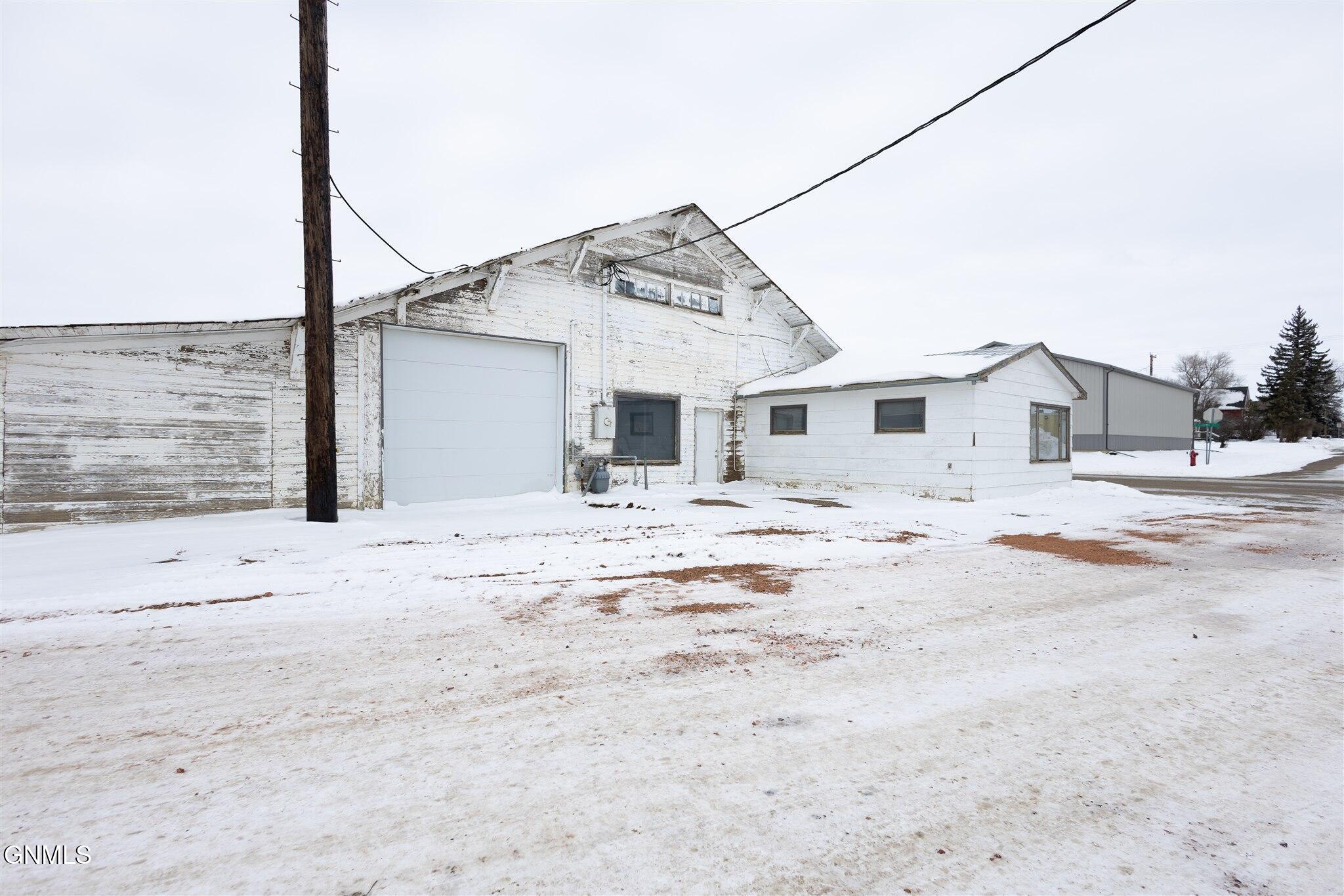 main property photo 20
