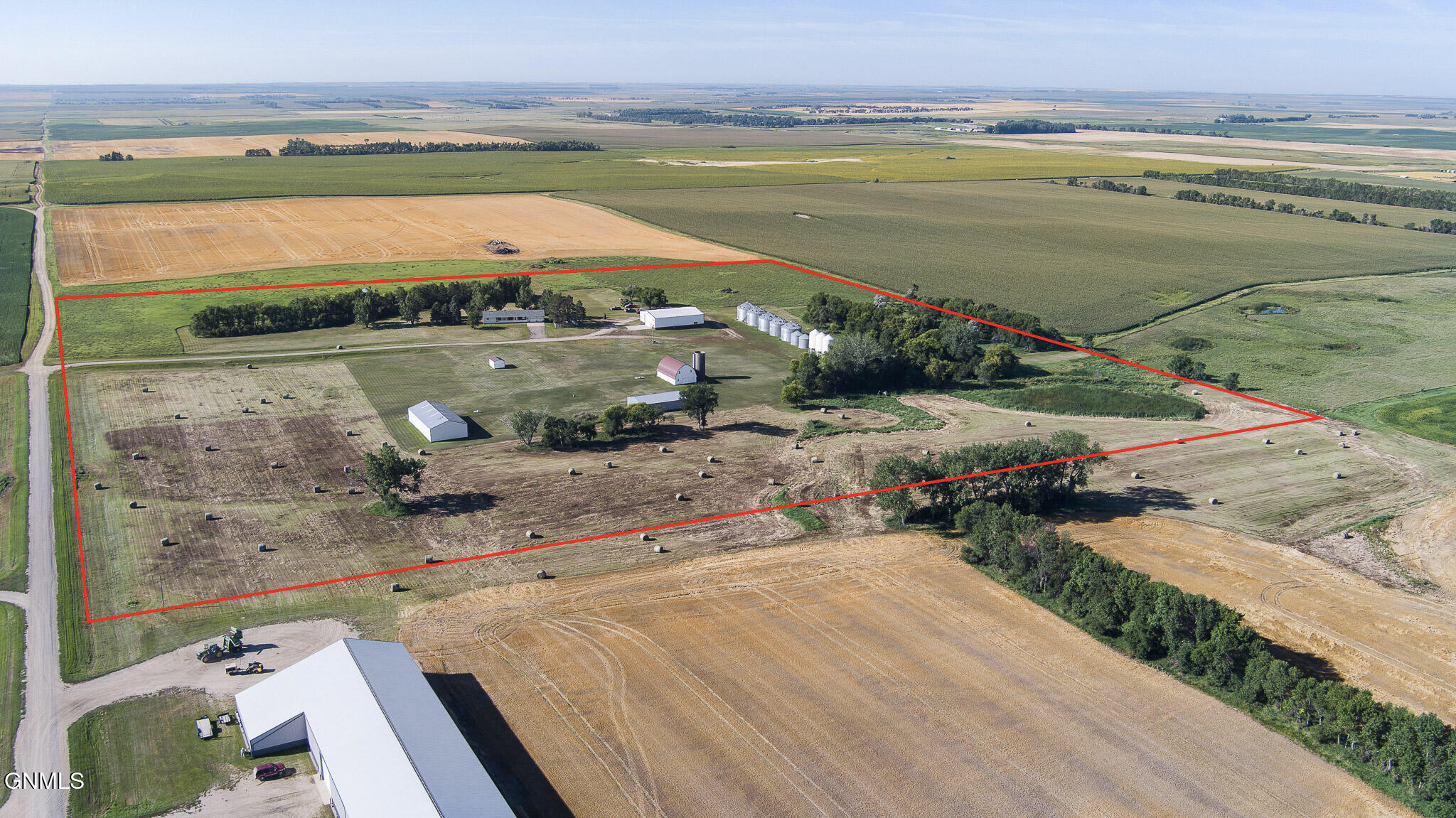 main property photo 2
