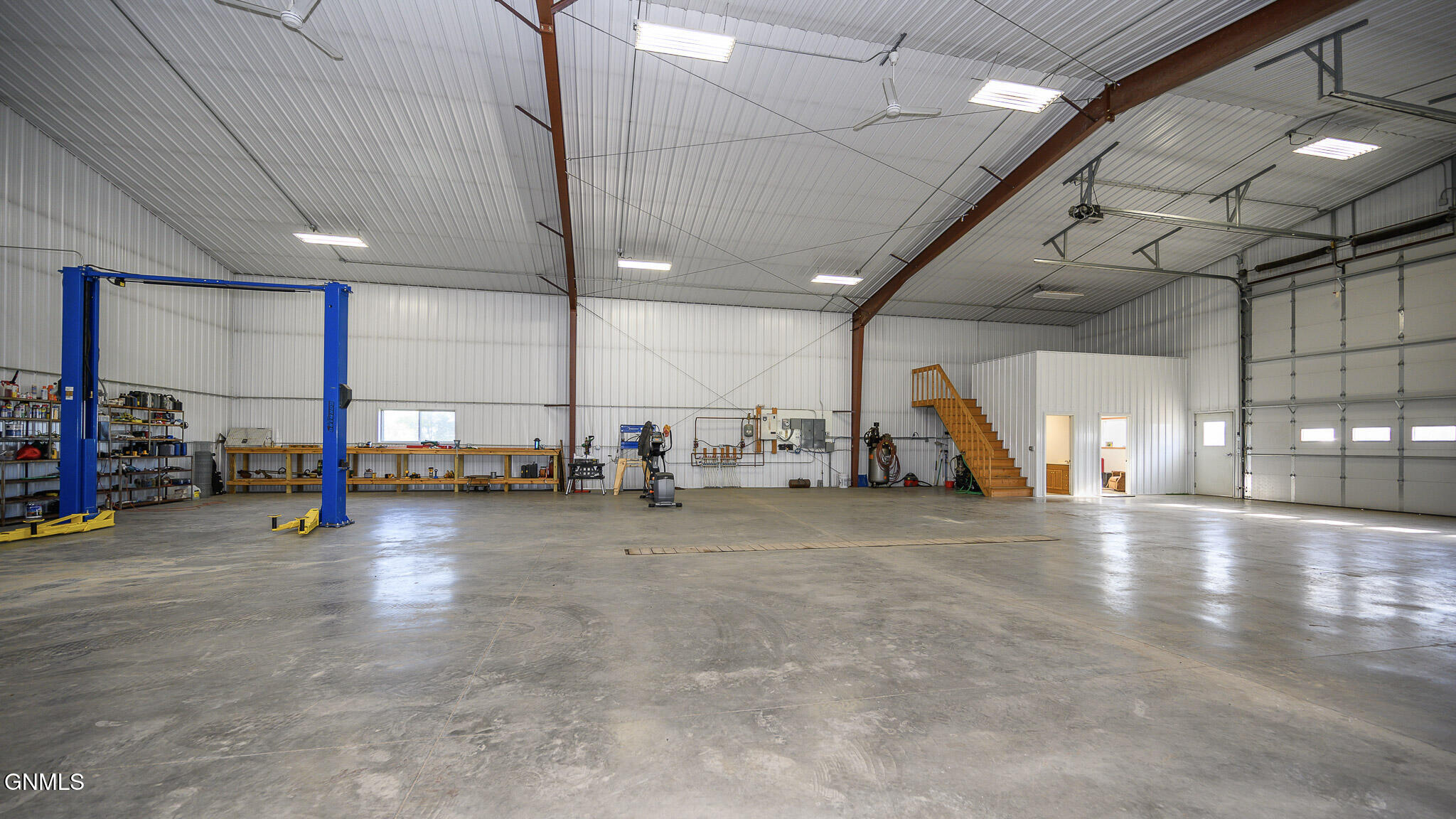 main property photo 48
