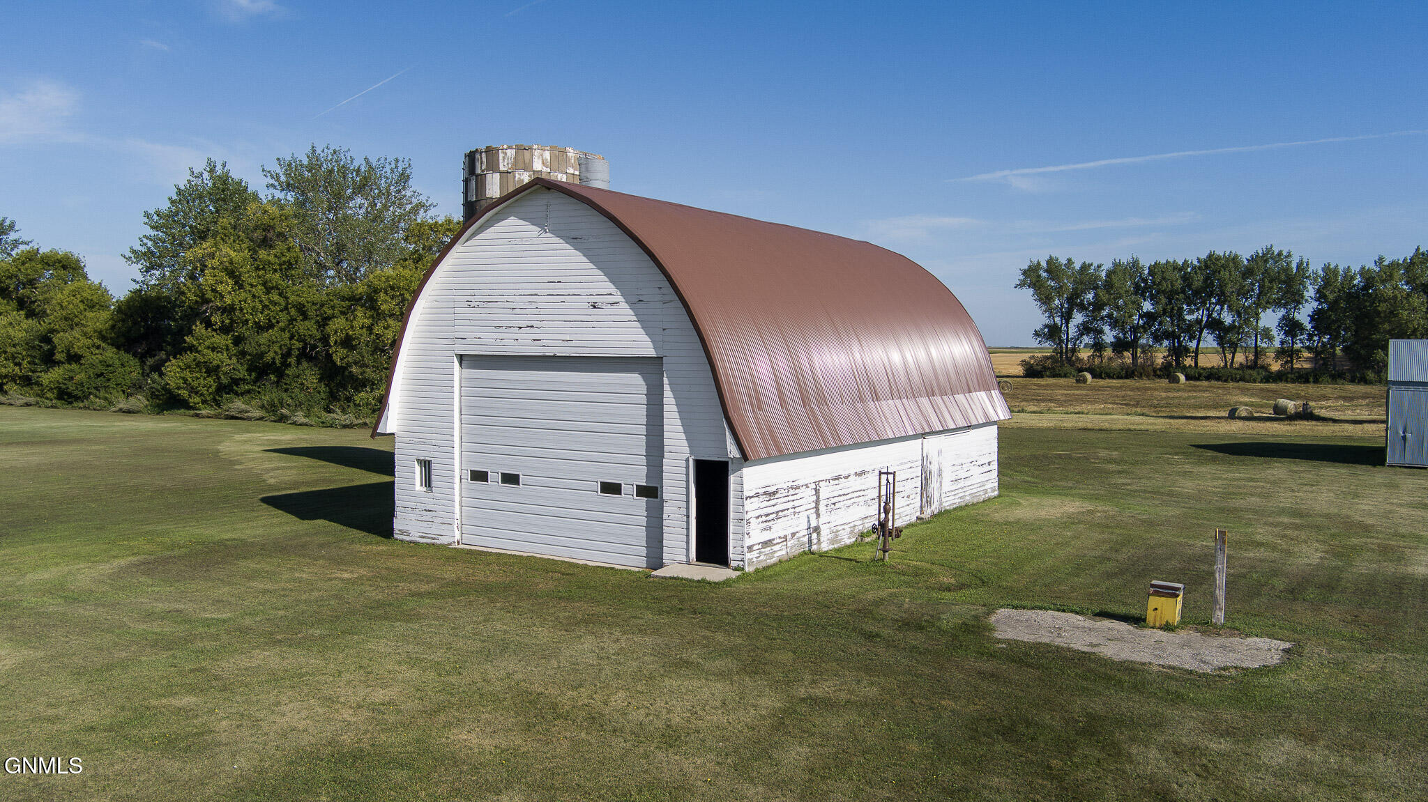 main property photo 57