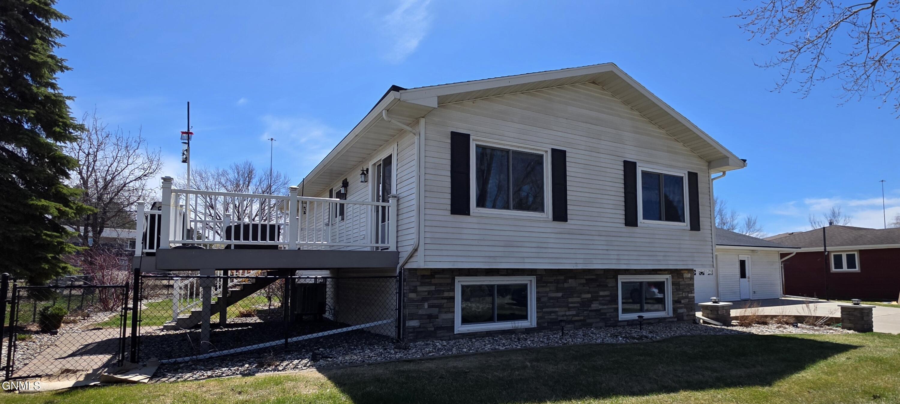 property viewer photo 1