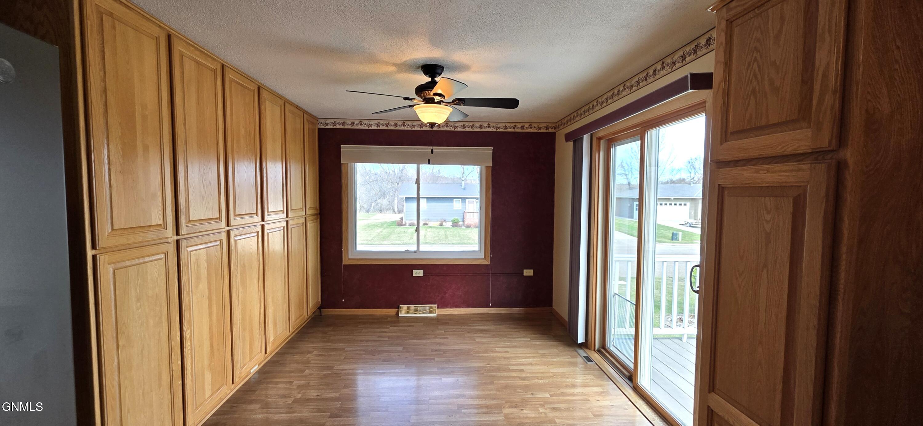 property viewer photo 10