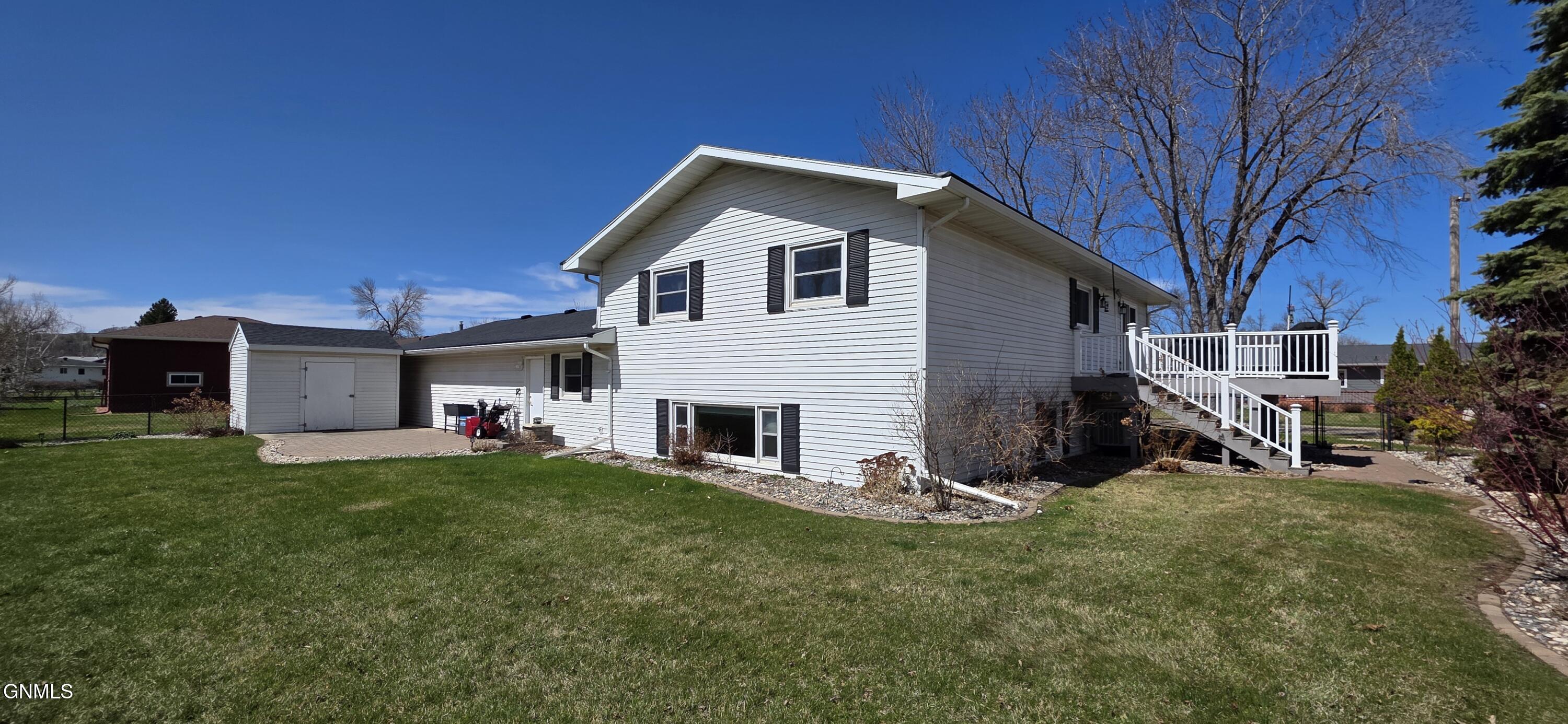 property viewer photo 2