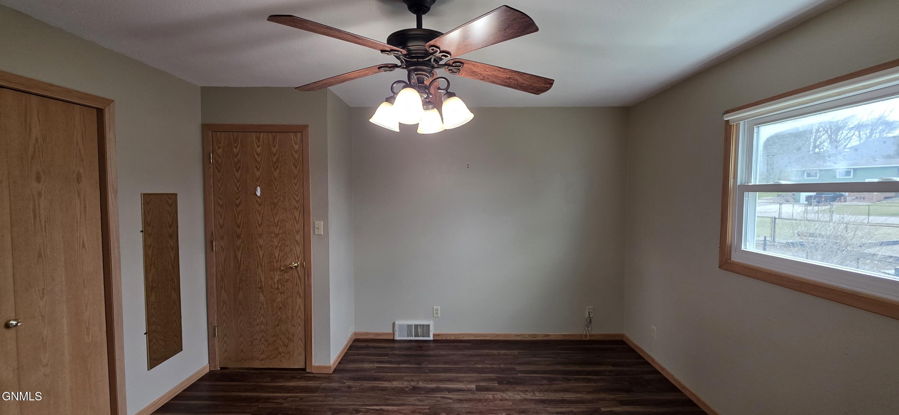 property viewer photo 20