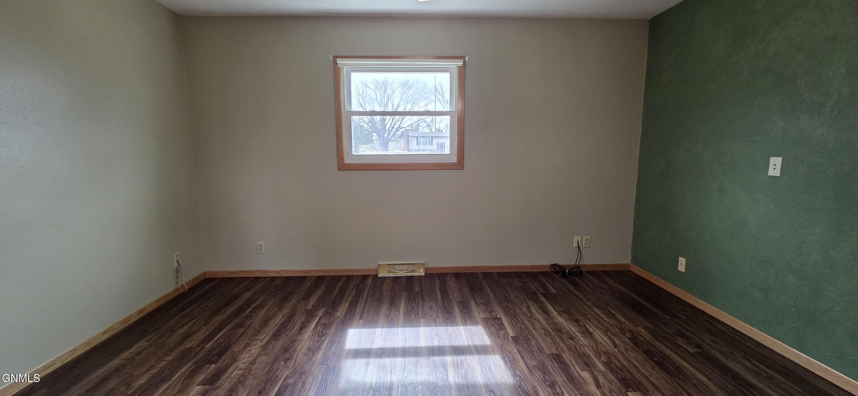 property viewer photo 21