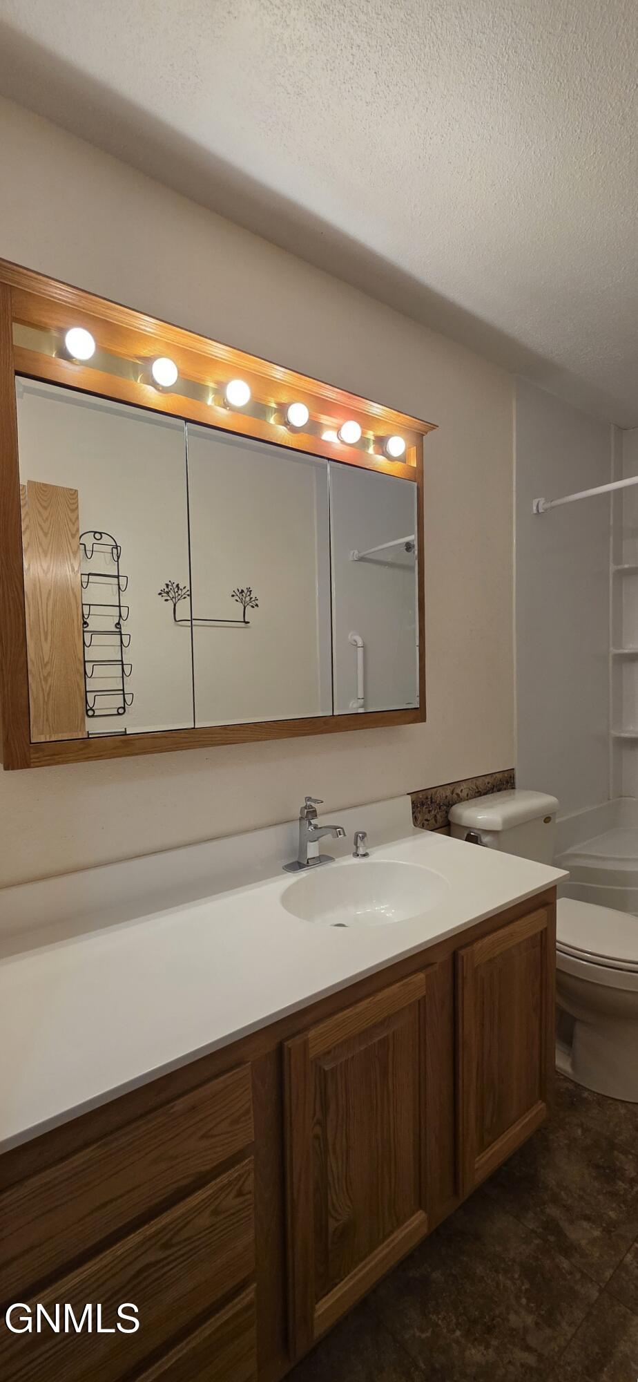 property viewer photo 27