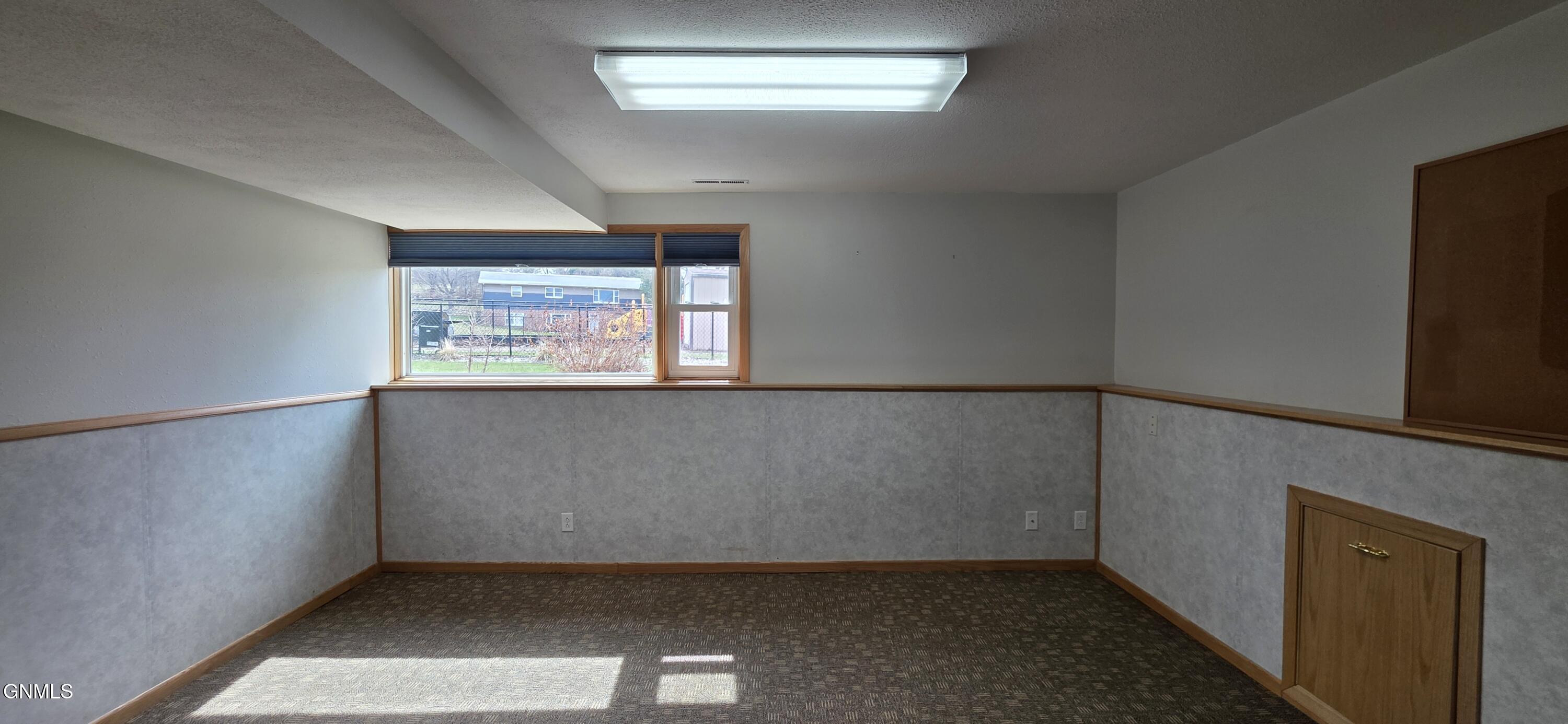 property viewer photo 35