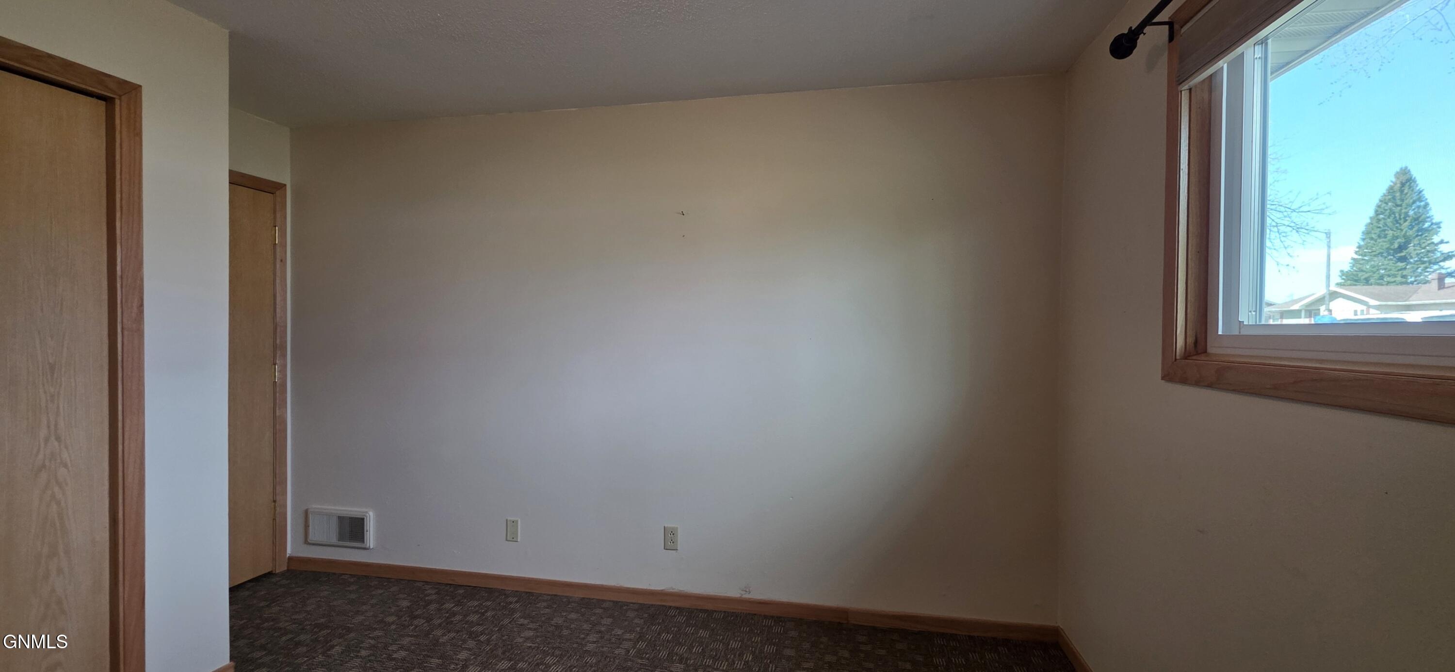 property viewer photo 41
